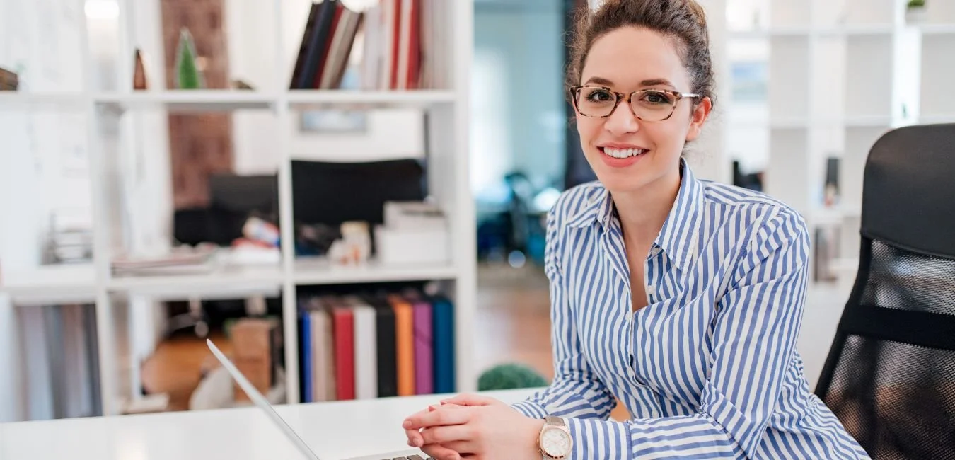 ADMINISTRATIVE ASSISTANT