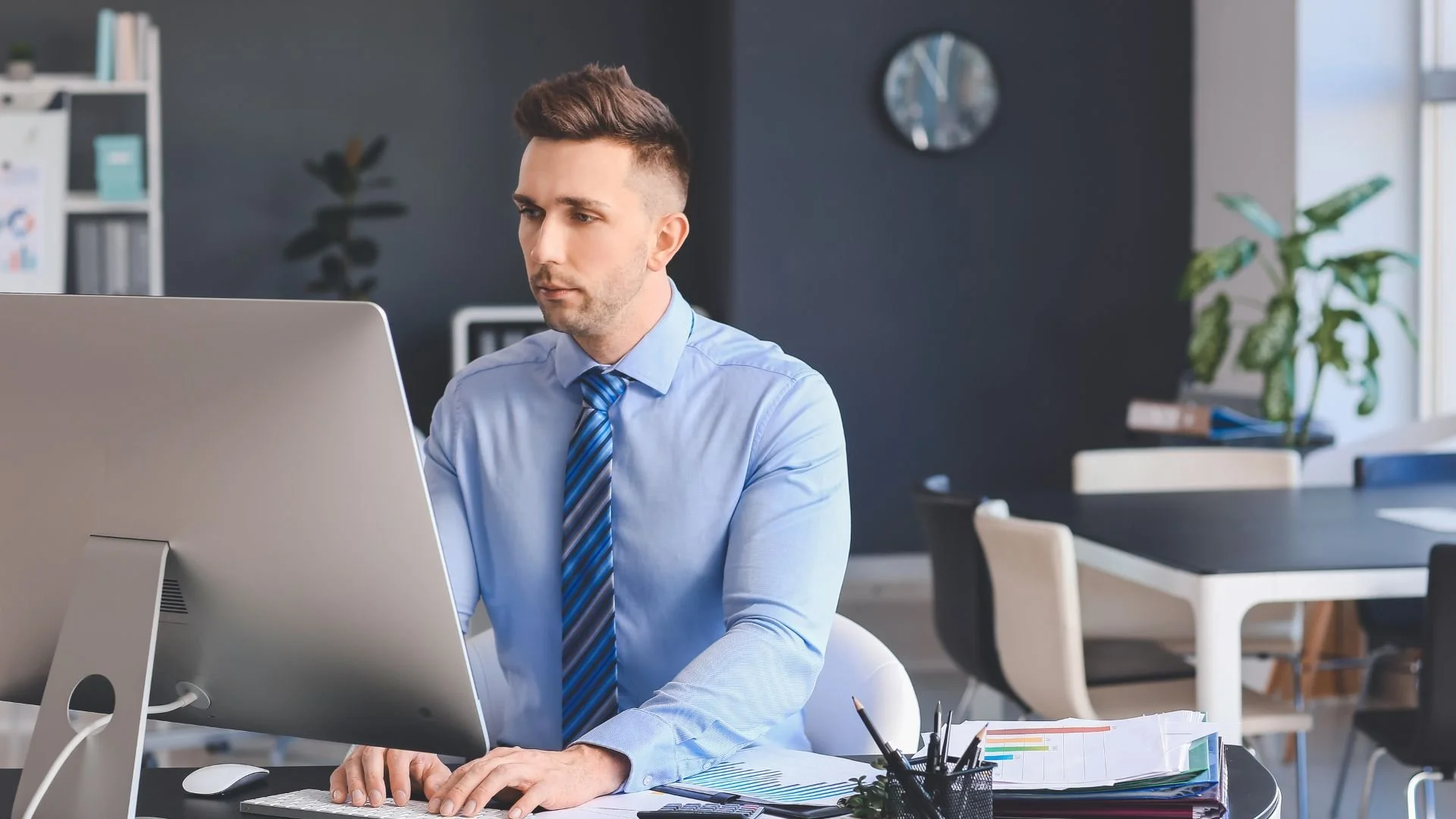 Senior Financial Accountant