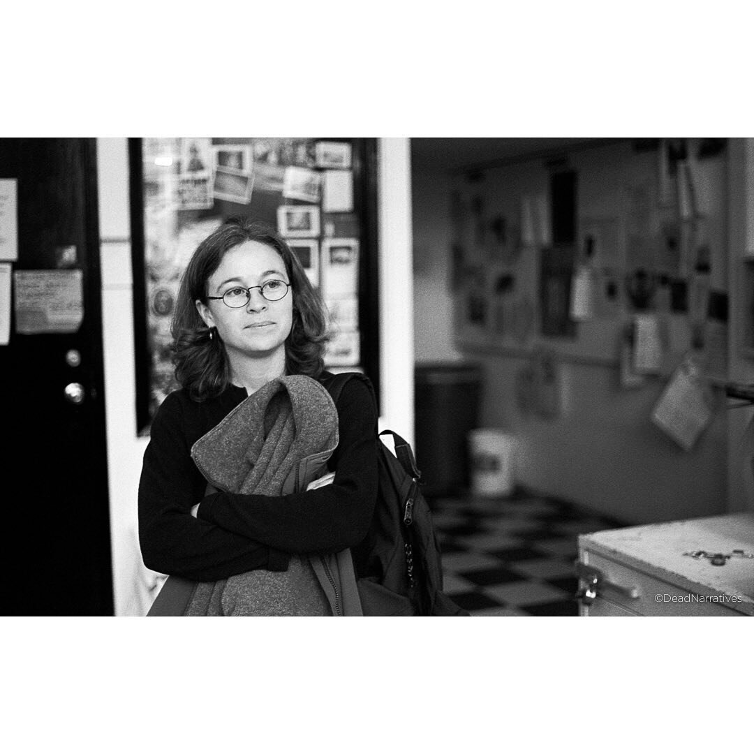 Photographer Alice Shaw (@aliceshawphoto) in the San Francisco Art Institute photo department a few days before graduation. CA, 1998.