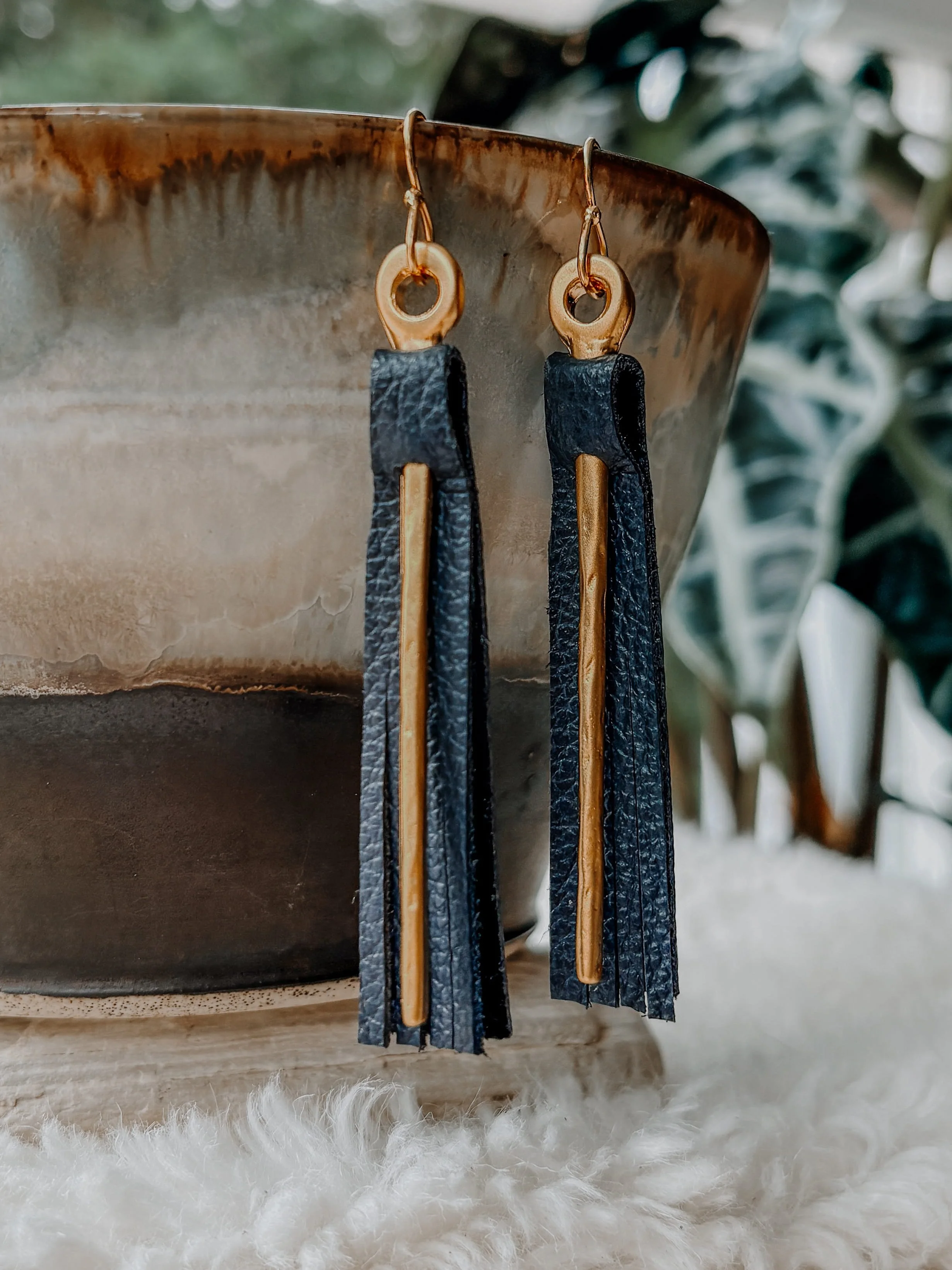 Shoot navy gold (1).jpg