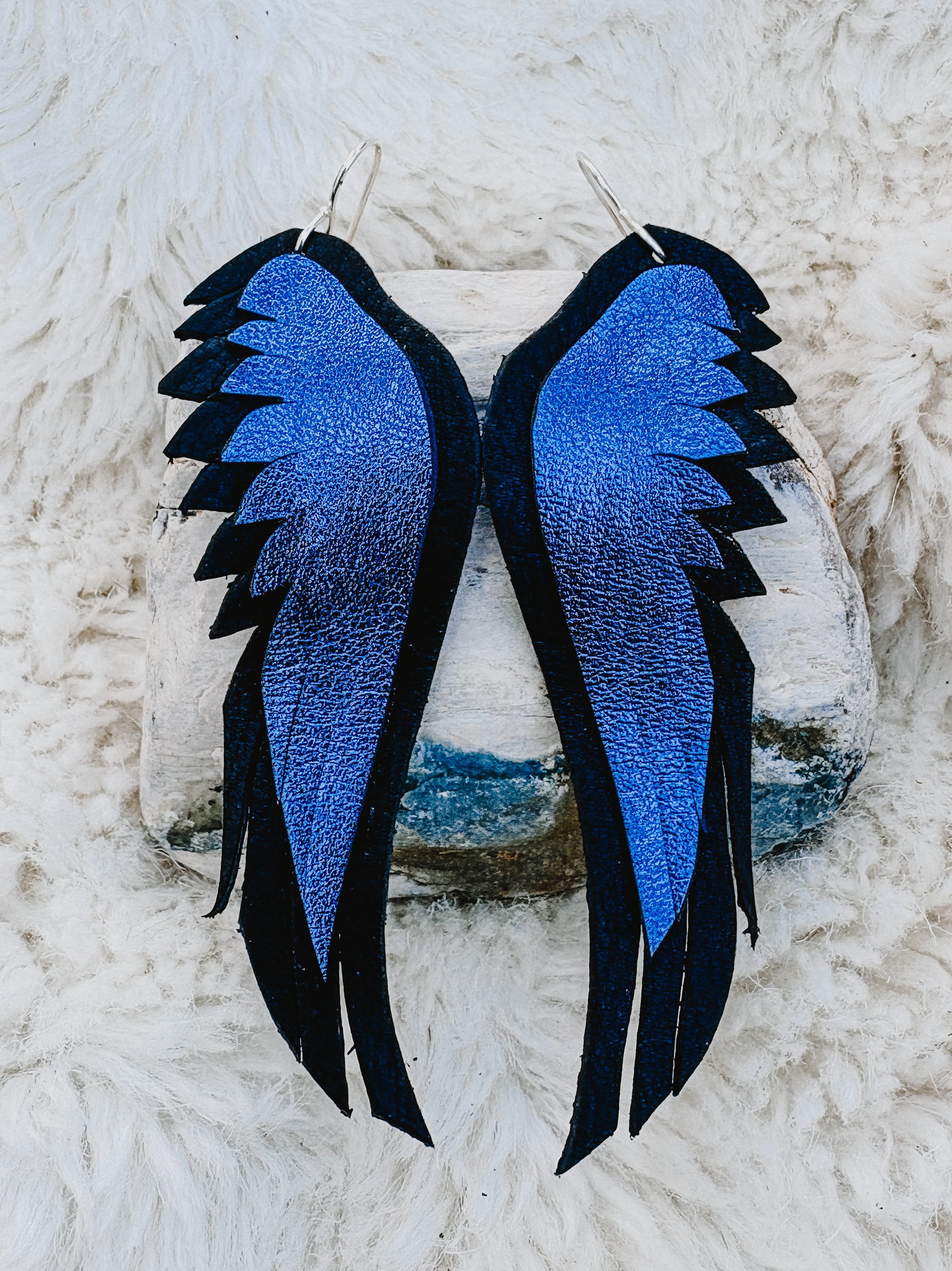 Wing Met Blue (1).jpg