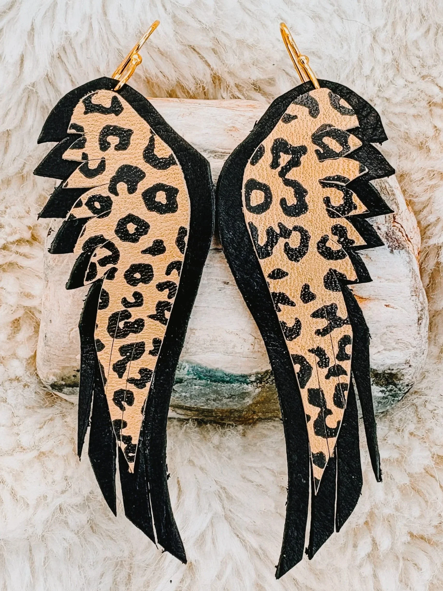 Cheetah + Black Little Wing