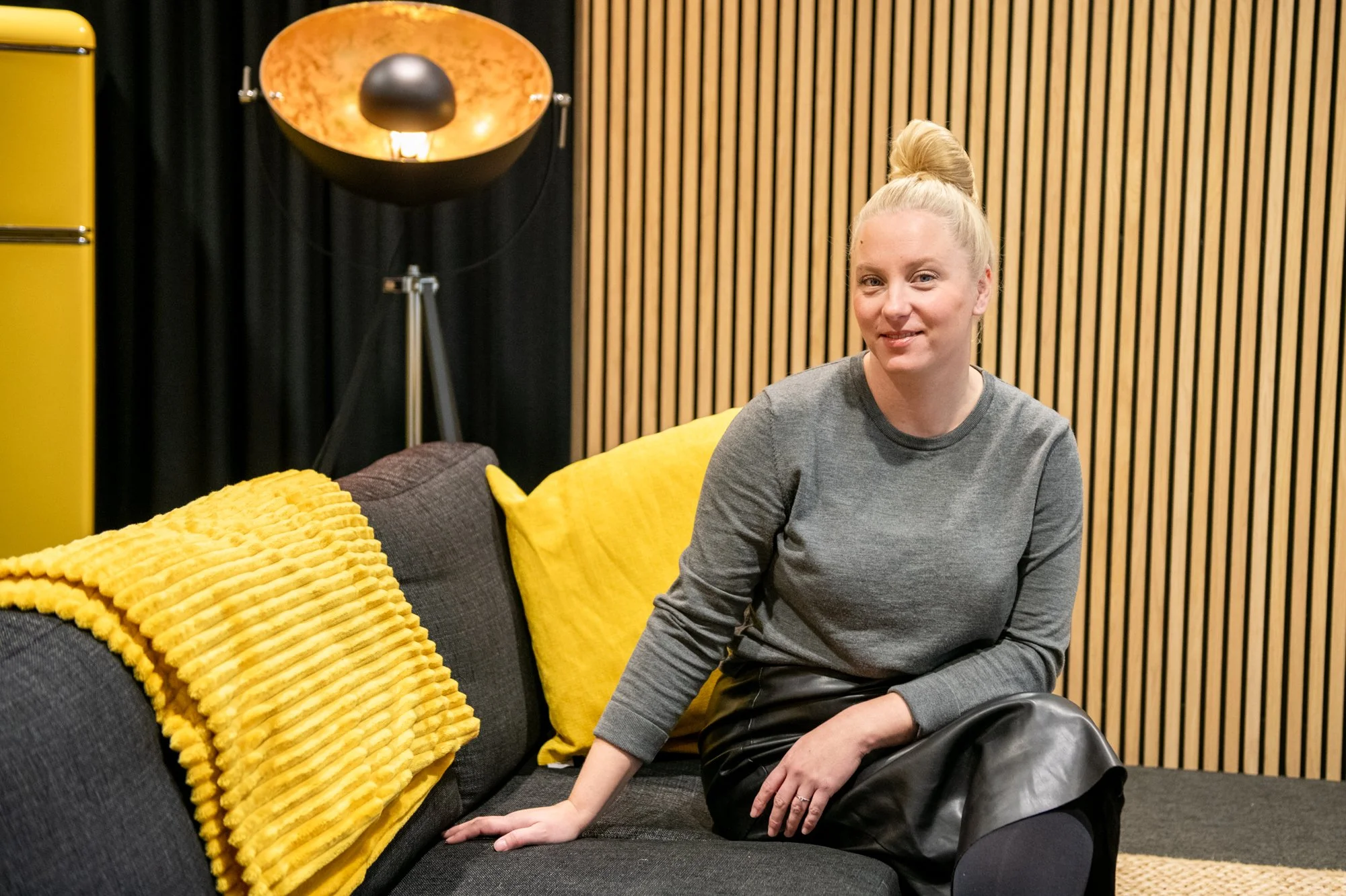 Essi Partia Viestintäosakeyhtiö Bonden toimistolla
