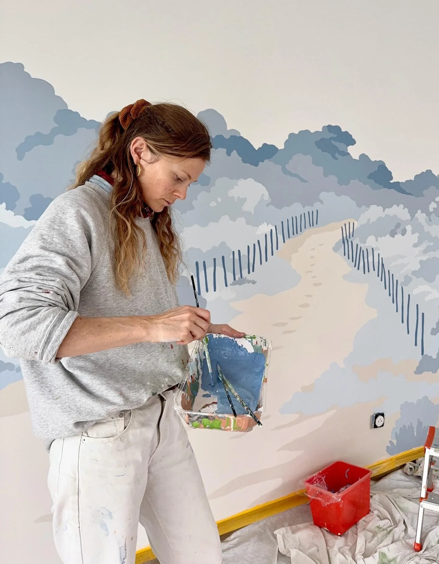 LE PHARE DES BALEINES 🐋 

En f&eacute;vrier dernier, j&rsquo;ai peint une fresque inspir&eacute;e du Phare des Baleines, pour le nouveau cabinet de chiropratique &amp; bien-&ecirc;tre de l&rsquo;&icirc;le de R&eacute;.

L&rsquo;id&eacute;e : transfo