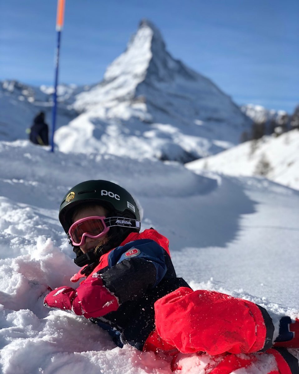 AWESOME WINTER CAMP ZERMATT
&mdash;-
New this winter:
&mdash;-
* 5 Full days of ski lessons
* Maximum 4 children per group
* Highly qualified and experienced ski instructors
&mdash;-
Get in touch for more information
.
.
.
.
#skiing #skilesson #skisc