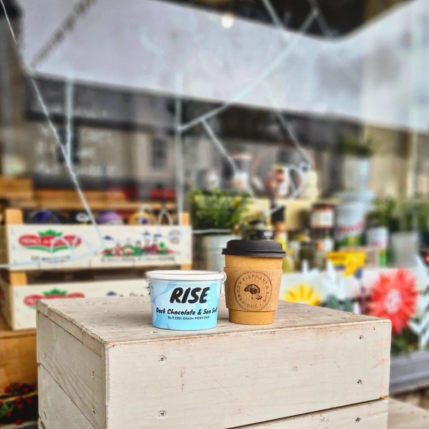 RISE &amp; SHINE. 
.
What better way to kick start your day than the amazing combination of @riseporridge and @welshcoffeeco.
.
#elephantandbun #elephantandbundeli #deli #takeaway #breakfast #porridge #coffee #cowbridge #supportlocal #independent #sm