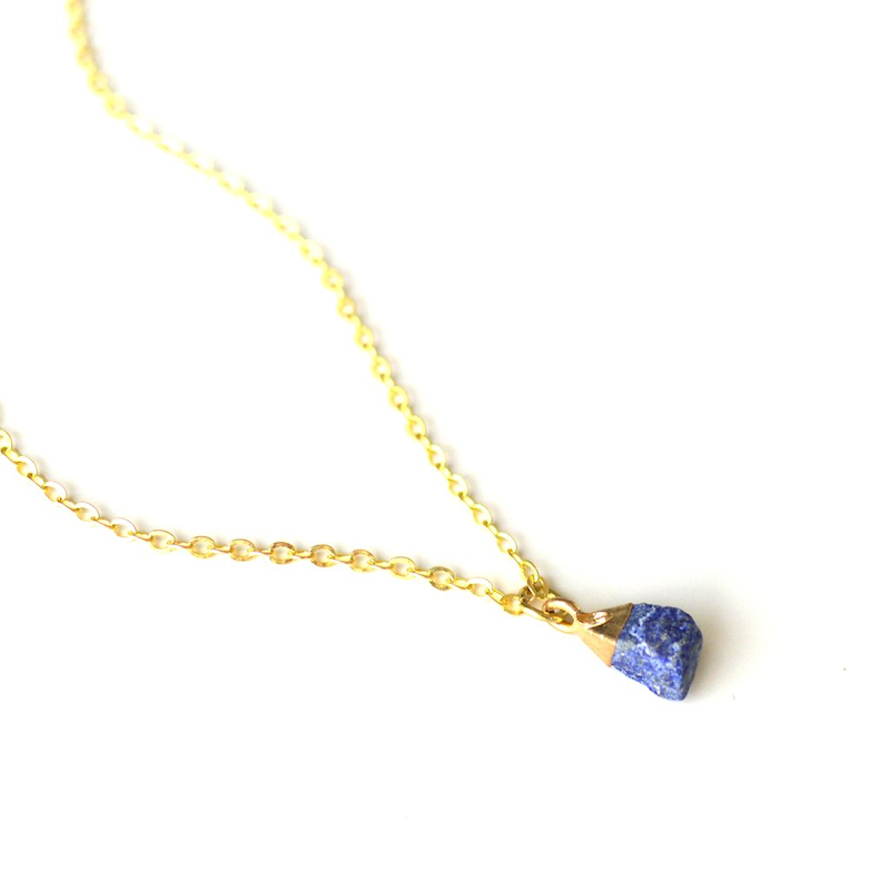 lapis_healing_stone_golden_gemstone_stone_necklace__38198.png