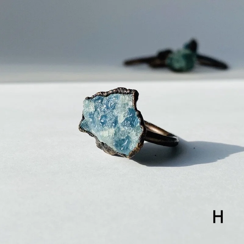 ROUGH EMERALD LARGE STATEMENT RING H6.jpg