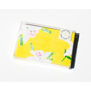 notecard+set+with+yellow+lily+printed+envelopes.png