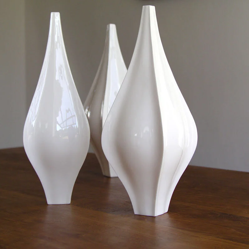 Finn Vase - White, glazed English bone china/ ceramic Finn Vase