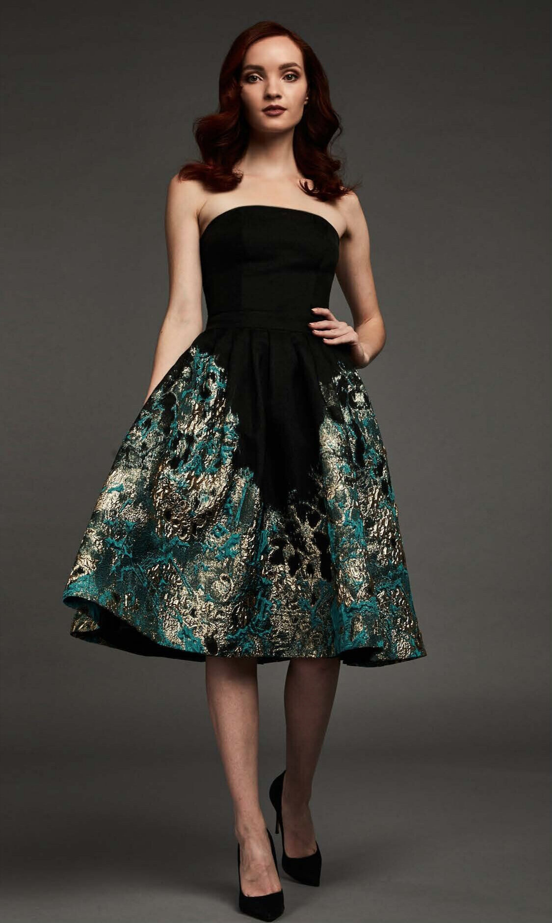 MENDELAWI_FW2020_Lookbook_Page_22.jpg