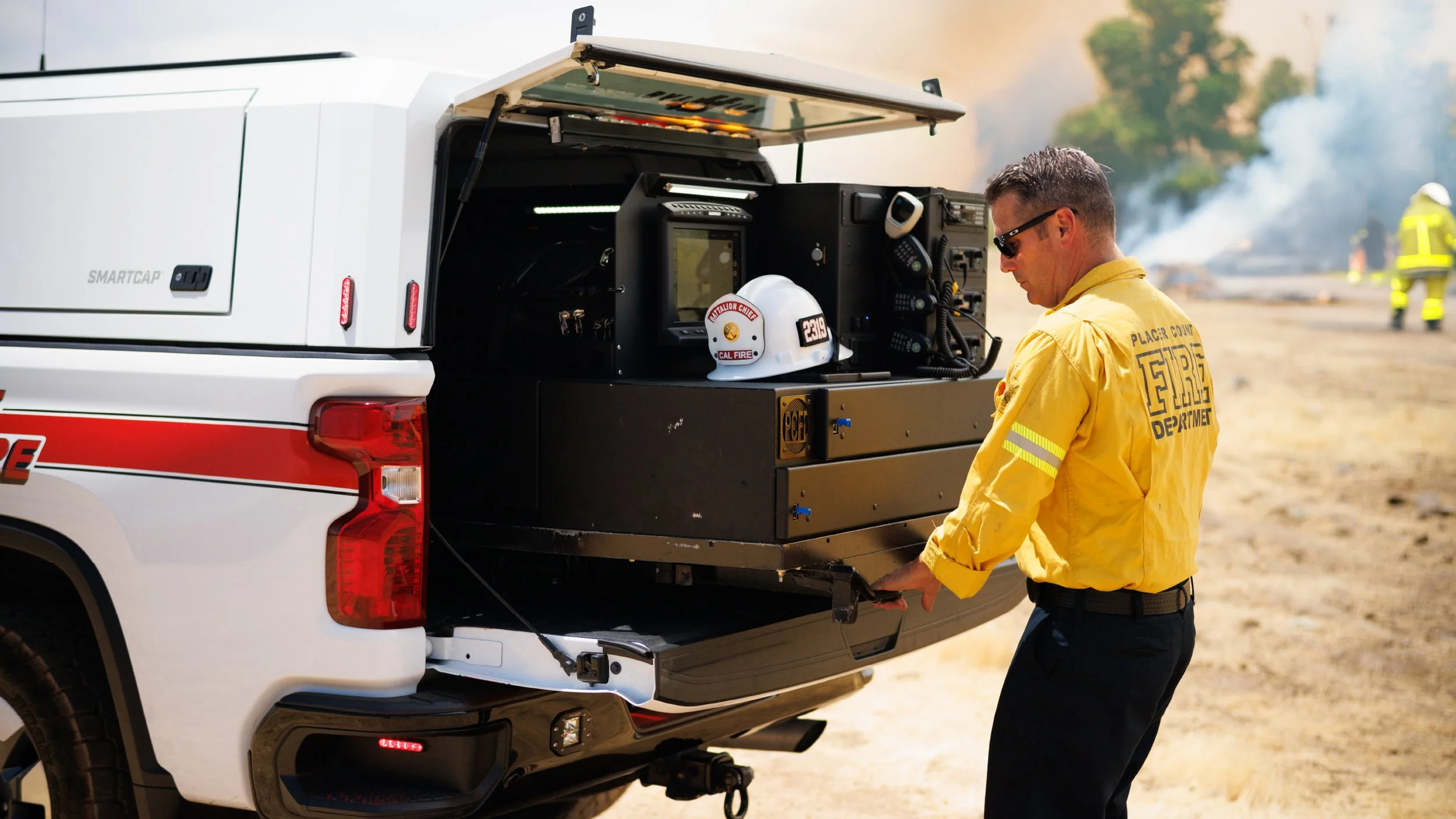 SmartCap Cal Fire EVOc Commercial Silverado HD Standard Bed 15.jpg