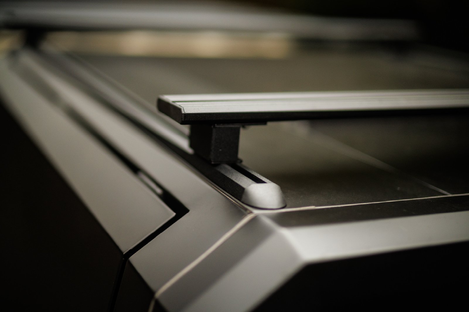 LC Feature Roof Rails.jpg
