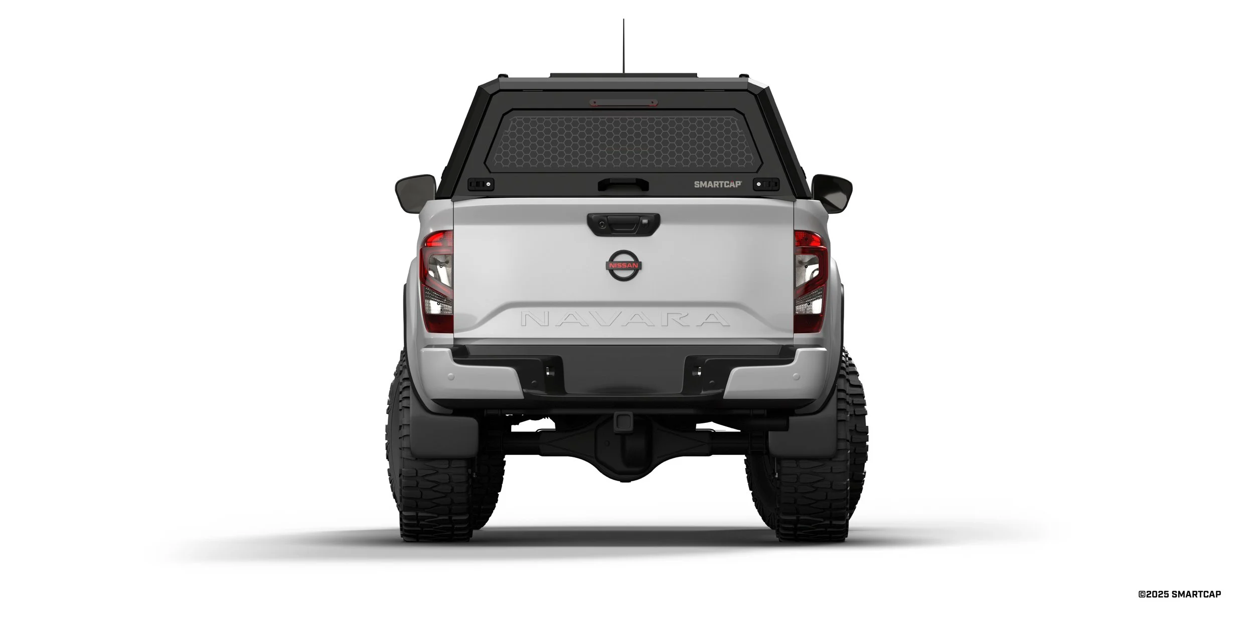 SmartCap EVOc Nissan Navara 2021+ 4 Rear.jpg