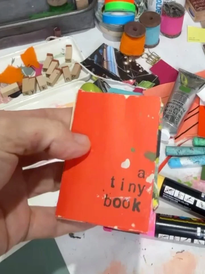 Have you seen @everythingartuk by Kasia&rsquo;s new website? It has a fun prompt builder at the bottom. &ldquo;Today&rsquo;s Spark&rdquo; 

Mine was to &ldquo;make a tiny book 📕 and fill a page.&rdquo; I used a vintage 9&rdquo; x 12&rdquo; piano boo