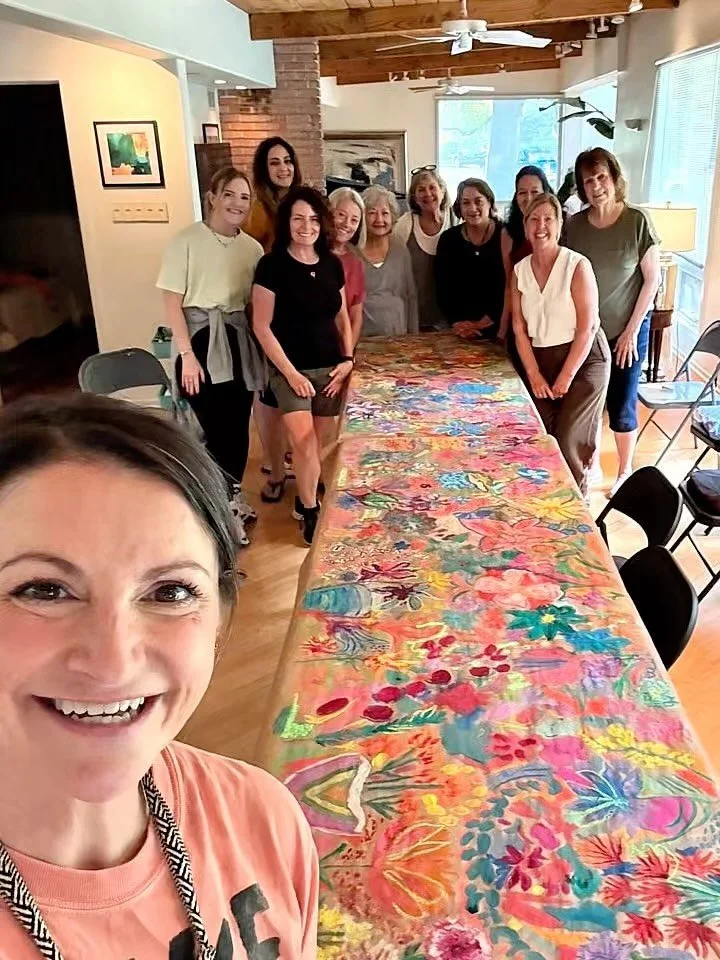 What an amazing Saturday with these empowering, beautiful women! Another fun Petals + Paper art retreat! 

@danabloede @snovelli6 @rosalindsayler