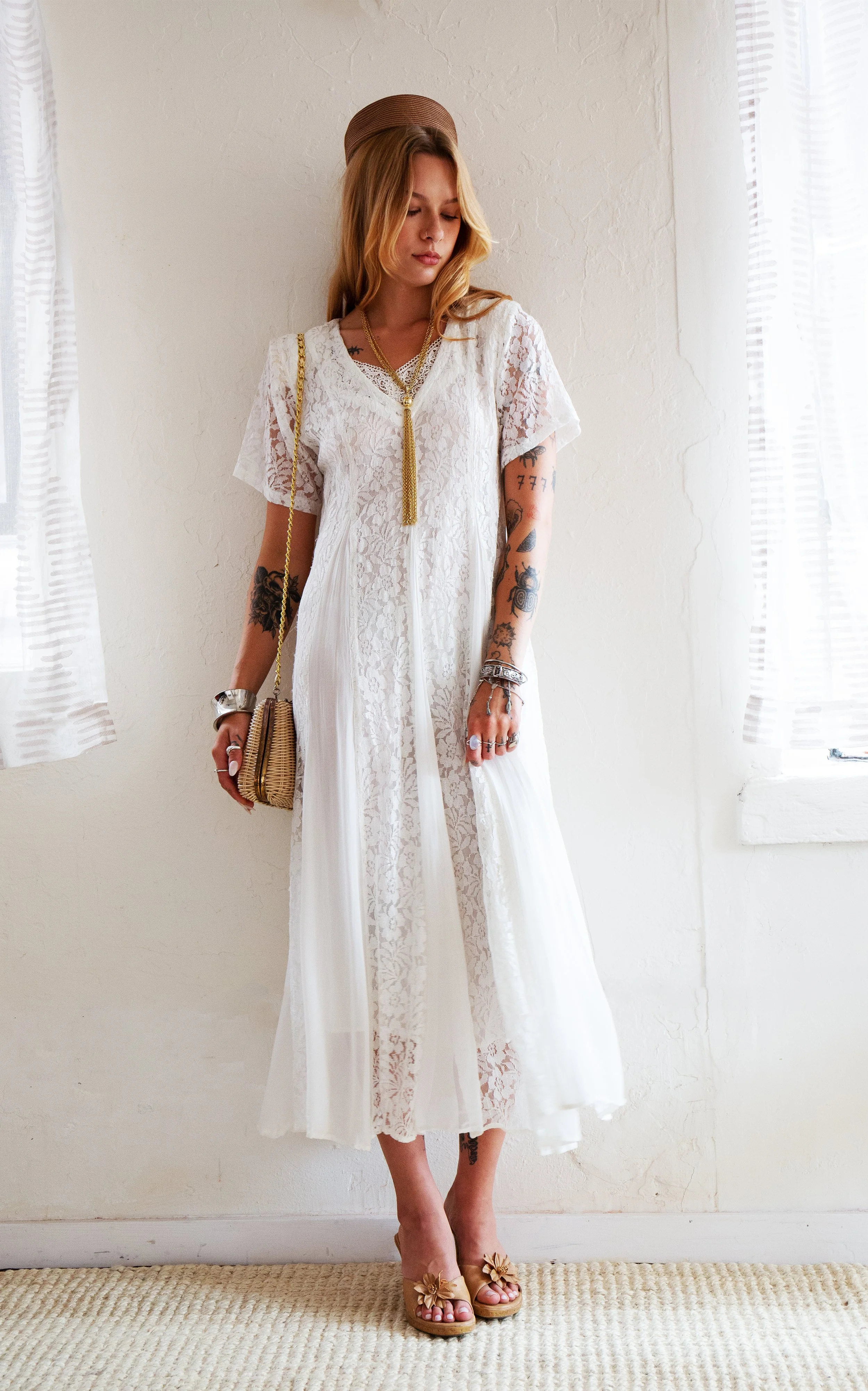 whitelacedress5.jpg