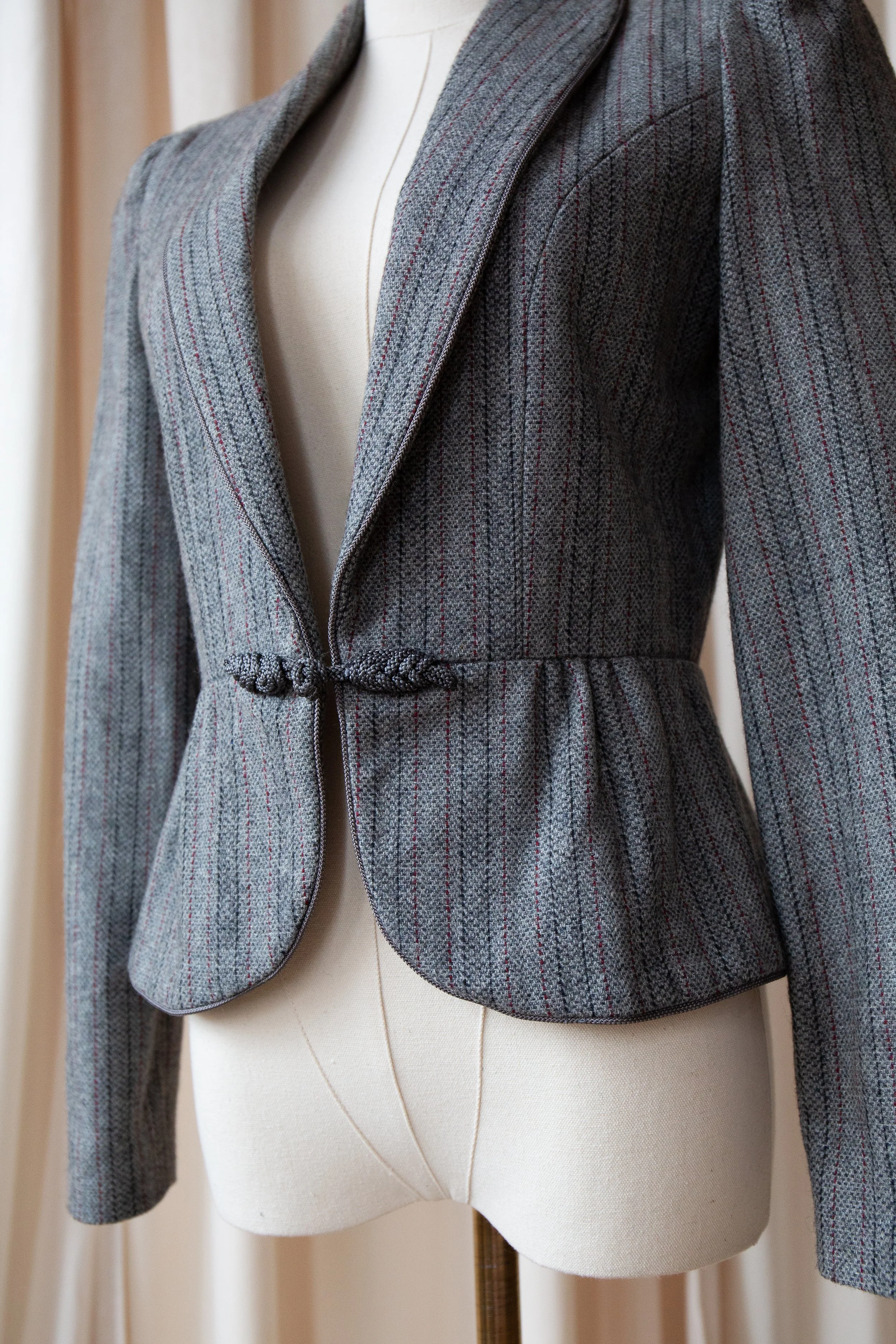 greystripedblazer3.jpg
