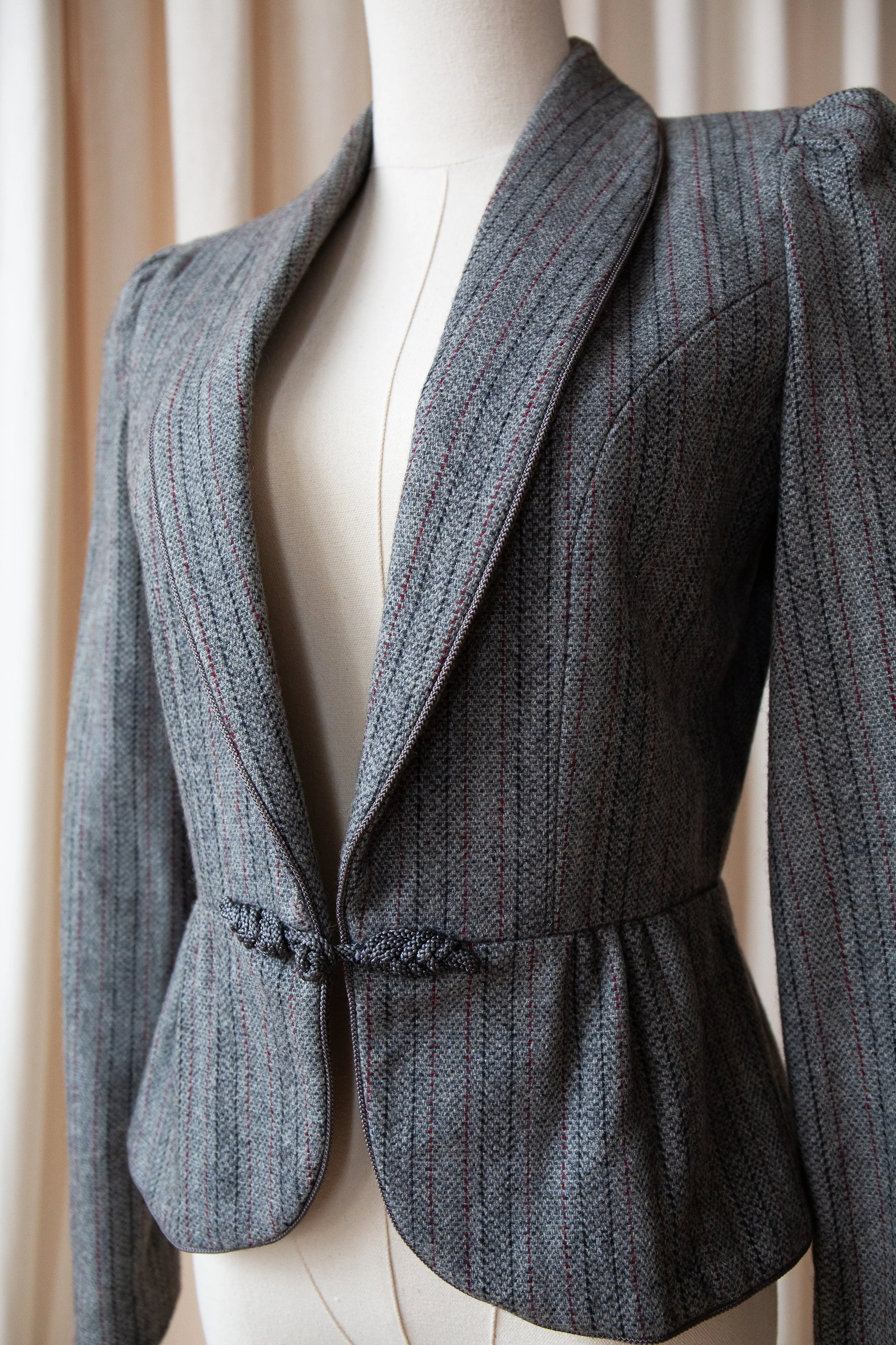 greystripedblazer6.jpg