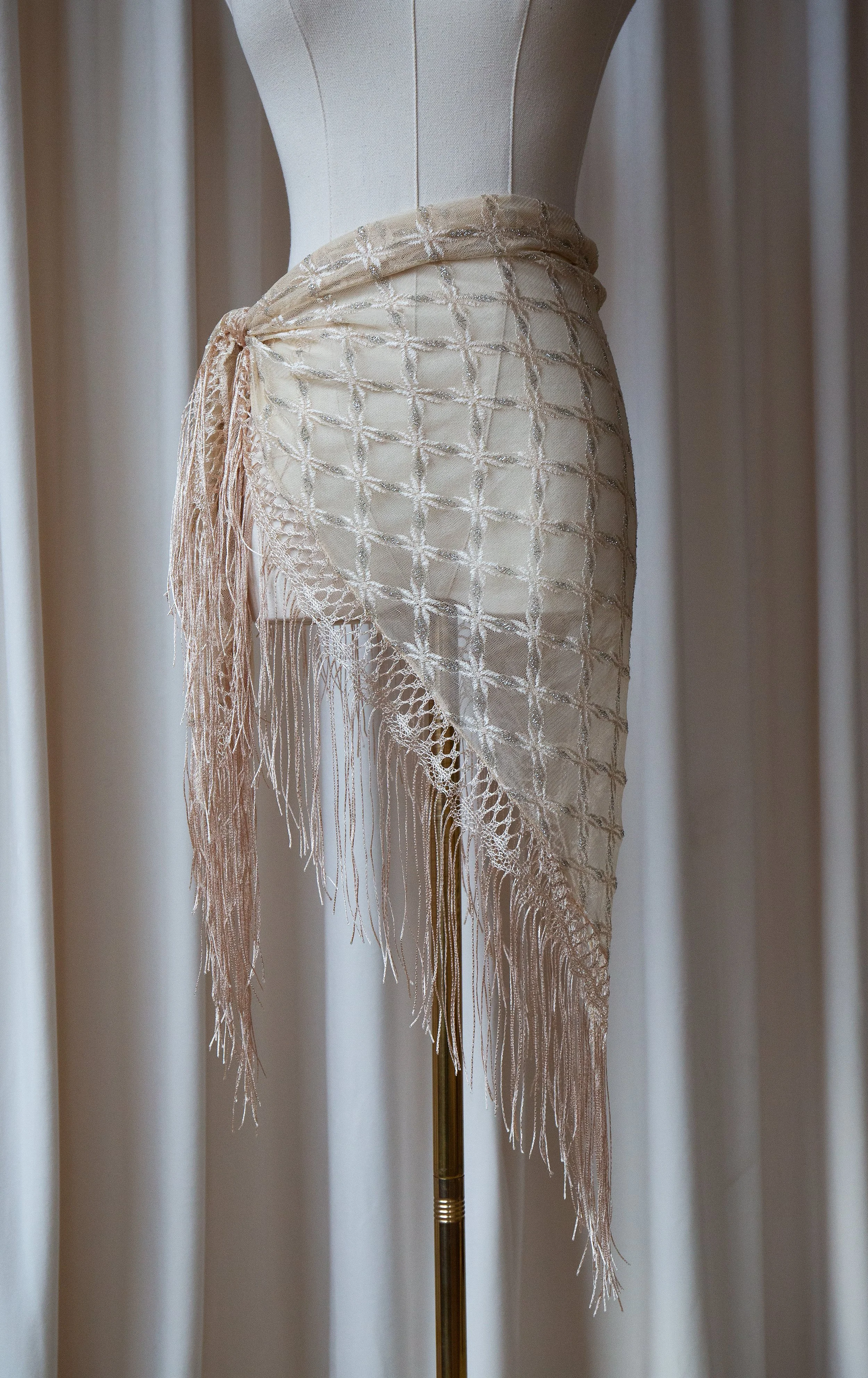 creamsilverscarf2.jpg