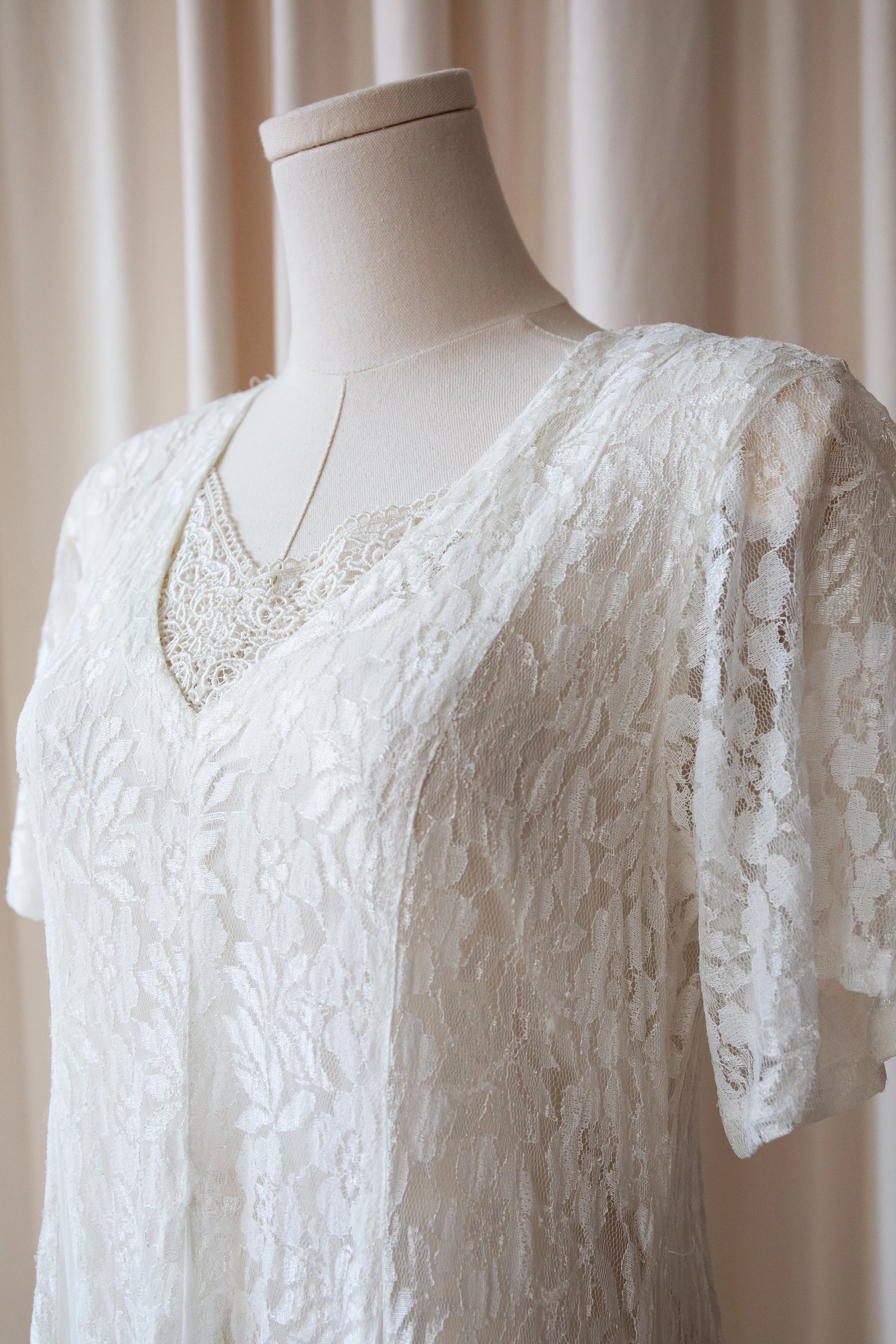whitelacedress8.jpg