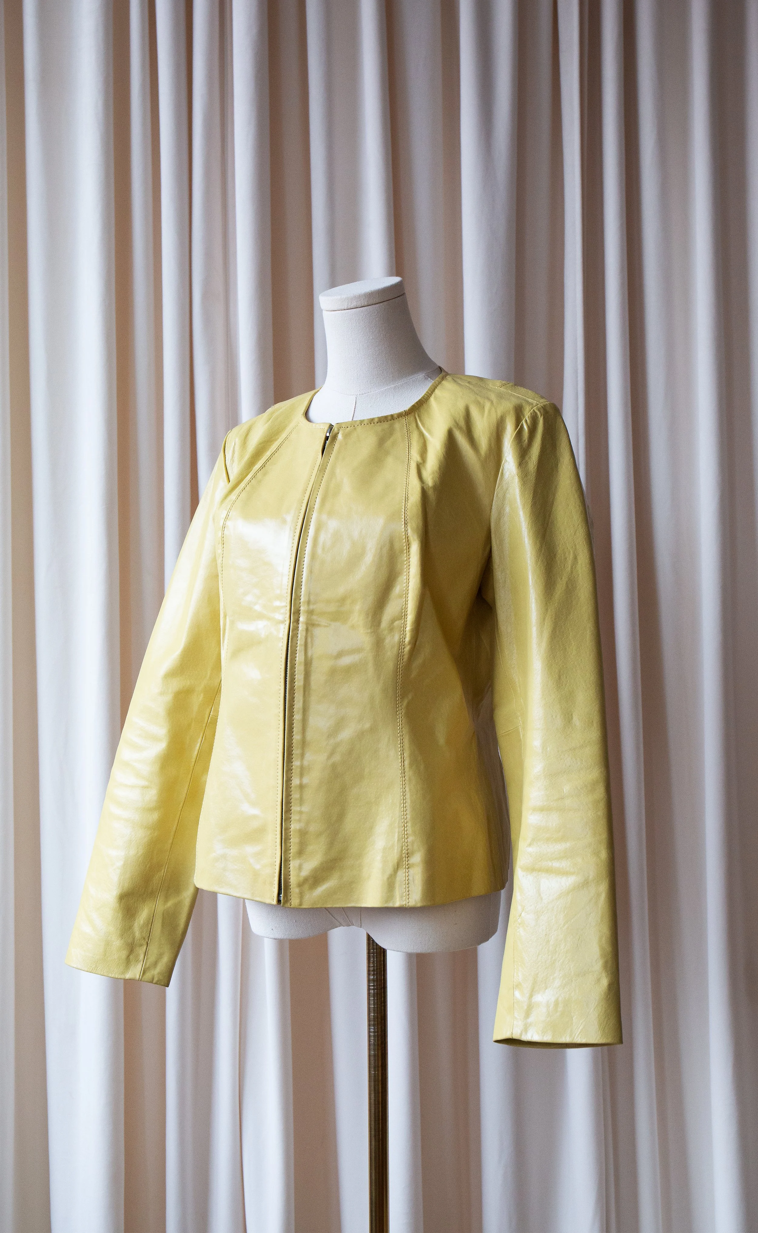 yellowleatherjacket1.jpg