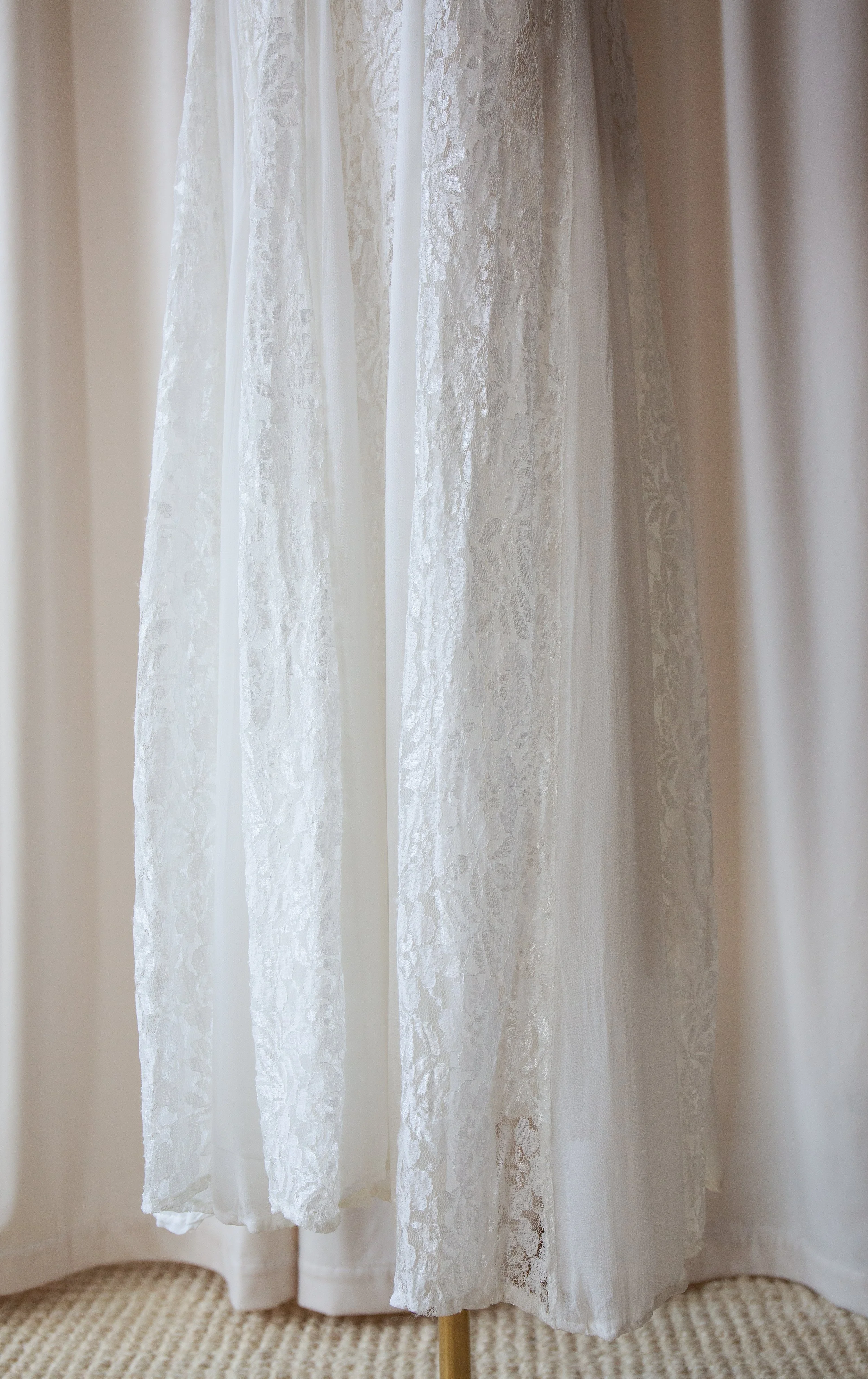 whitelacedress5.jpg