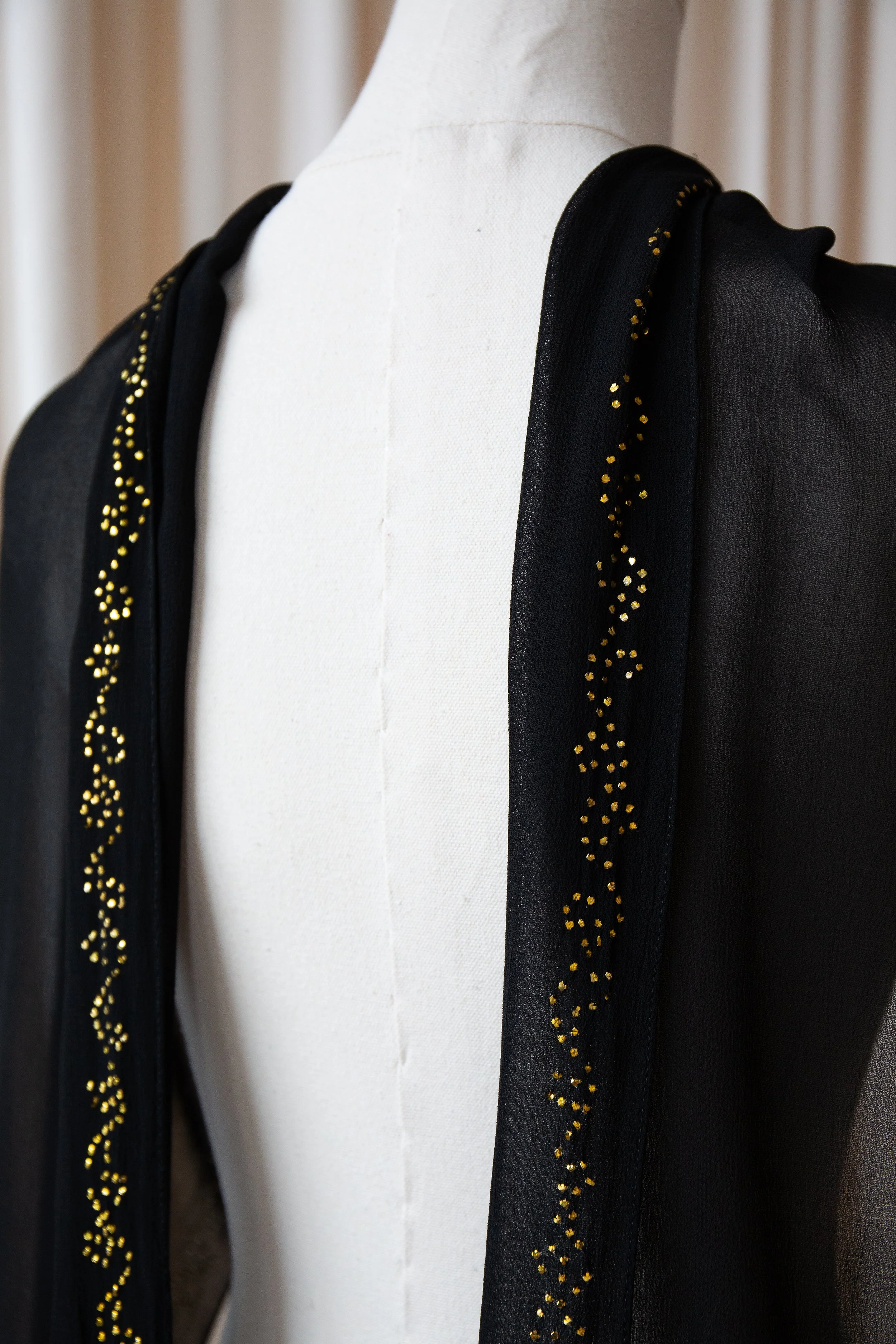 blackshawl15.jpg