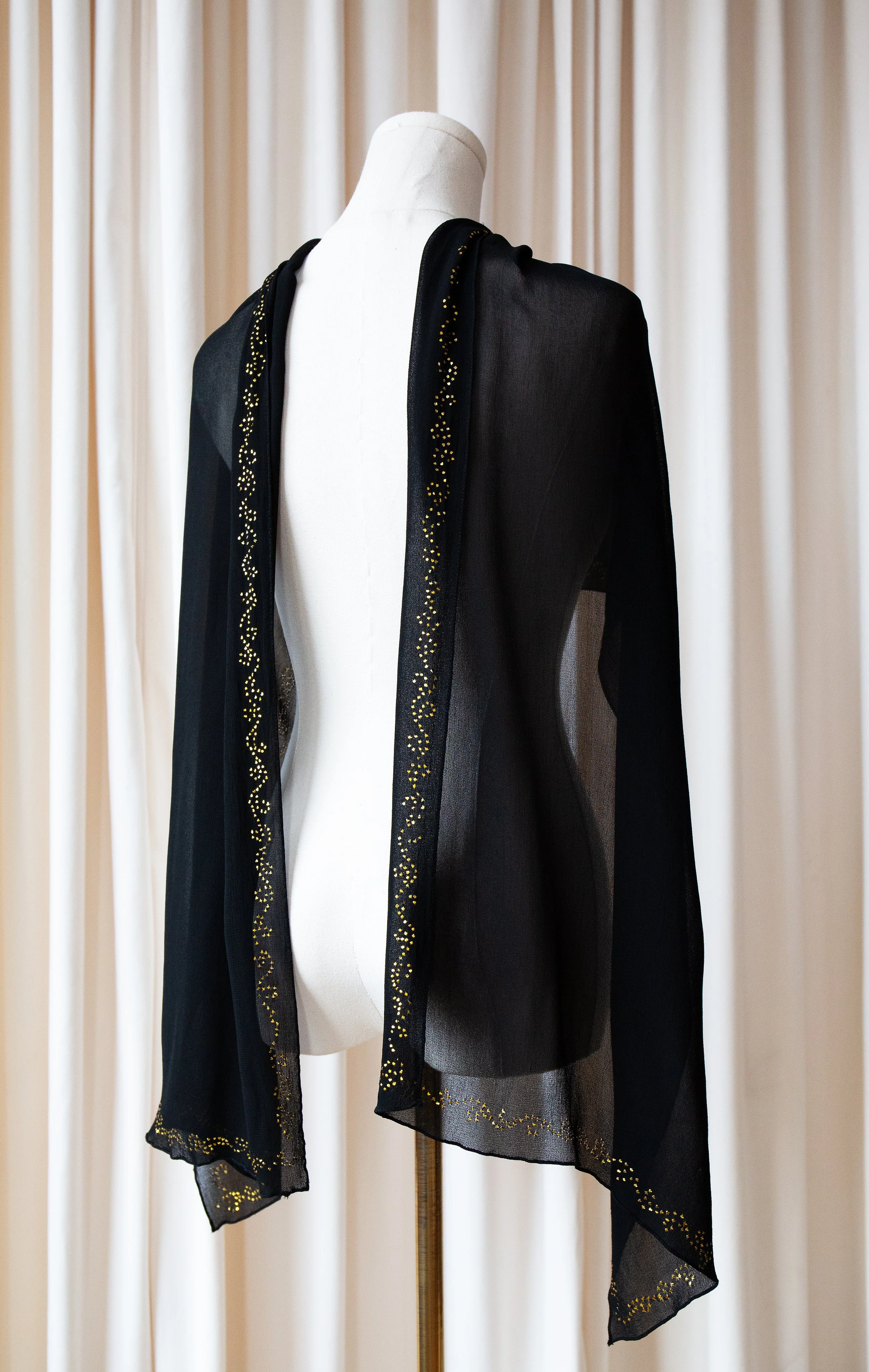 blackshawl13.jpg
