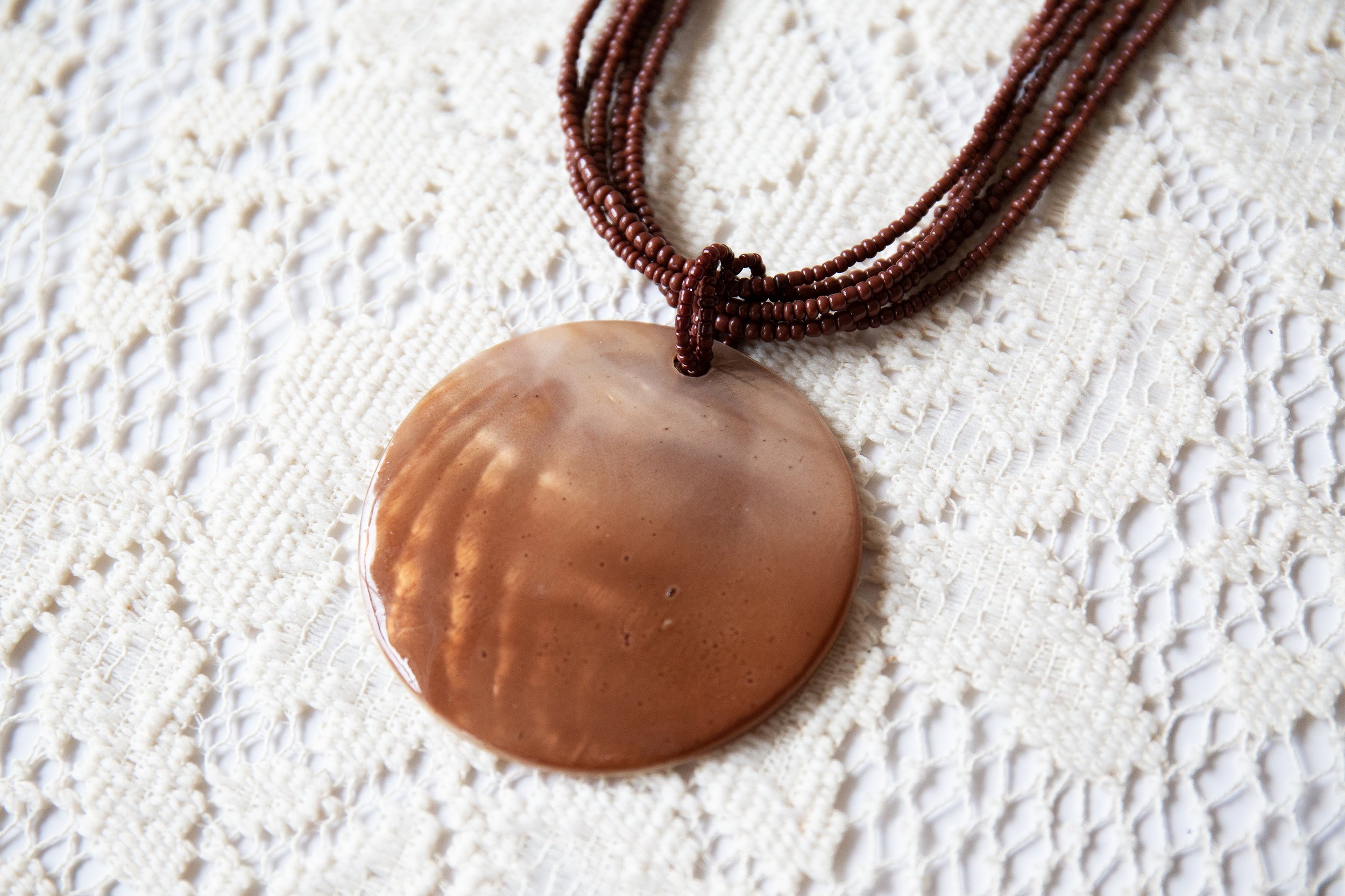 brownshellnecklace2.jpg