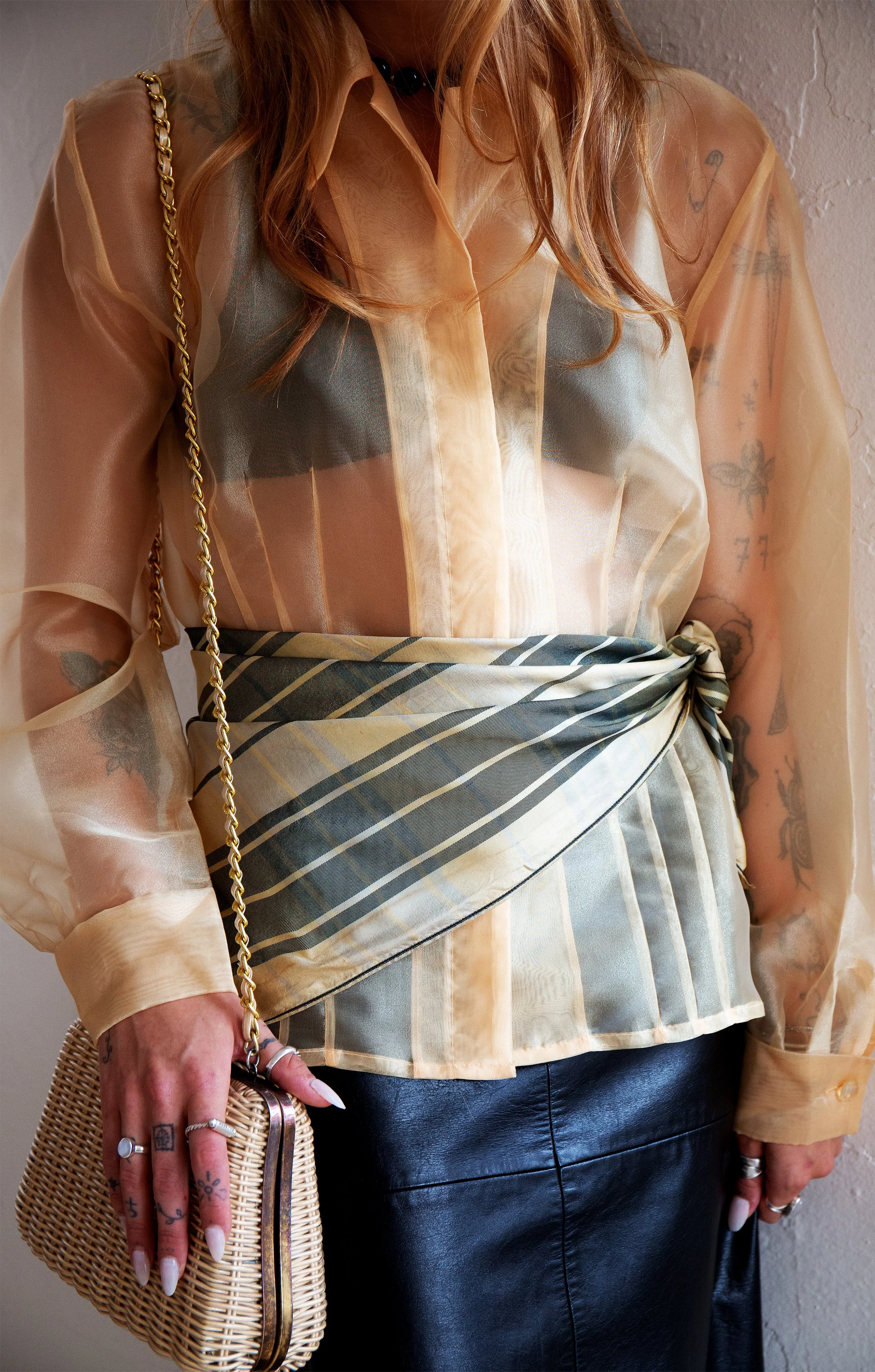 yellowblouse3.jpg