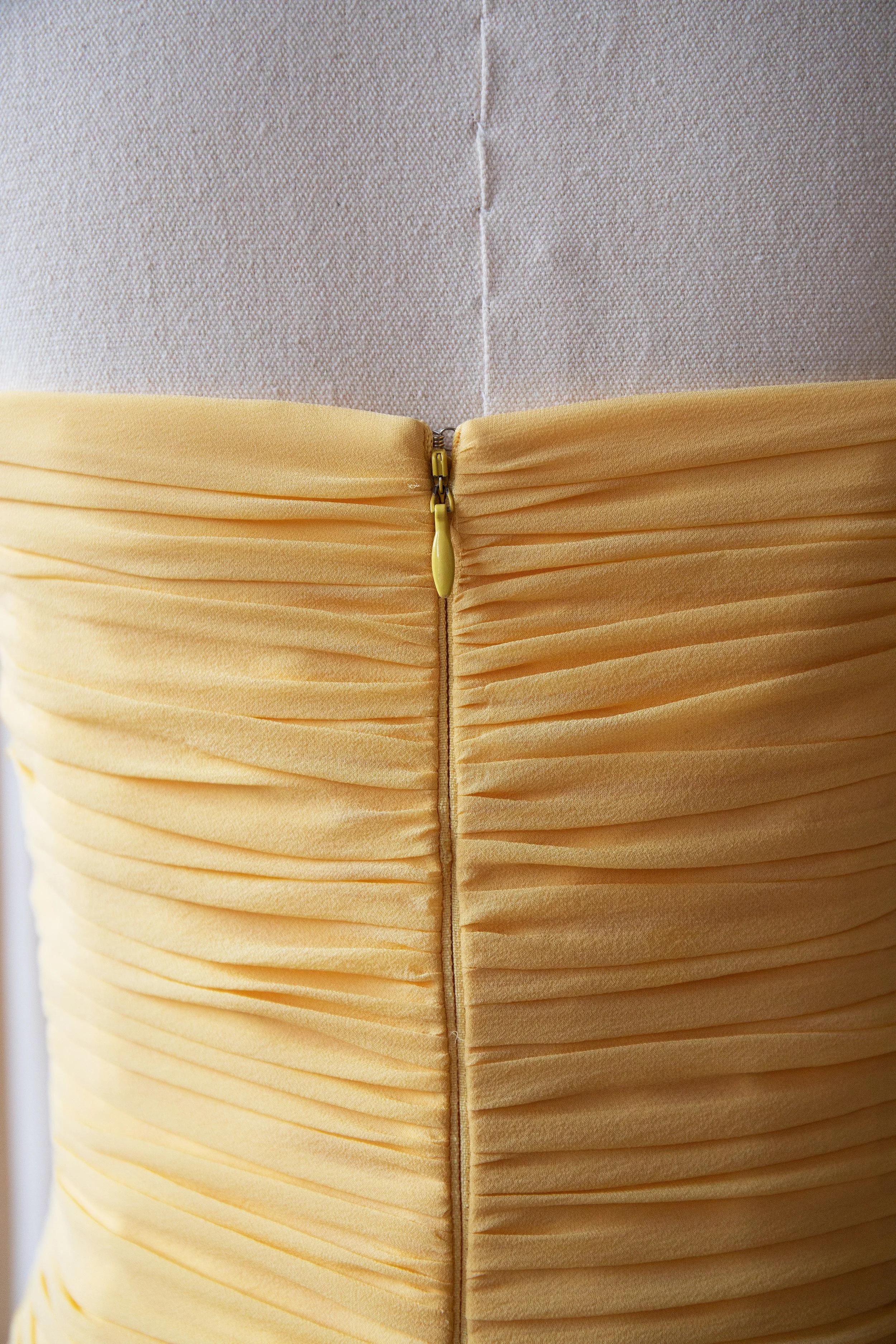 yellowsilkdress17.jpg