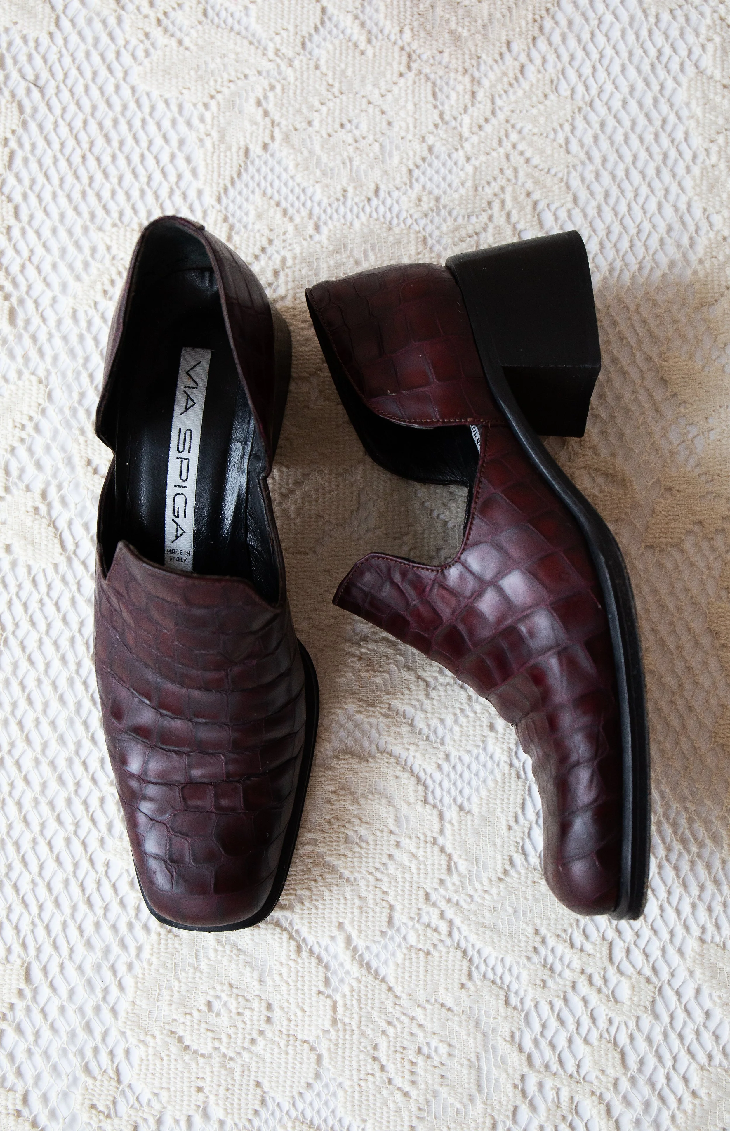 burgundycroc14.jpg