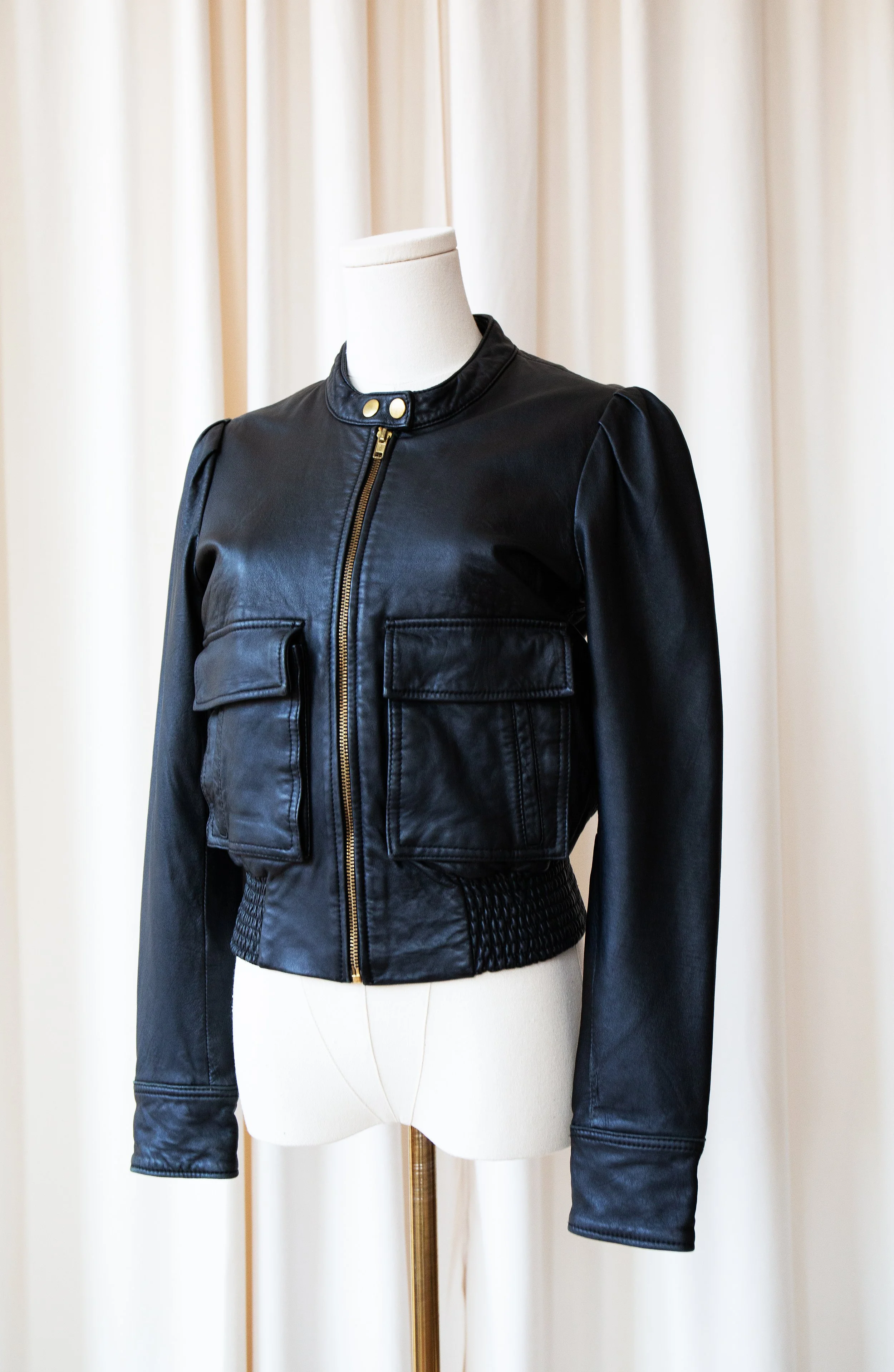 blackleatherjacket1.jpg