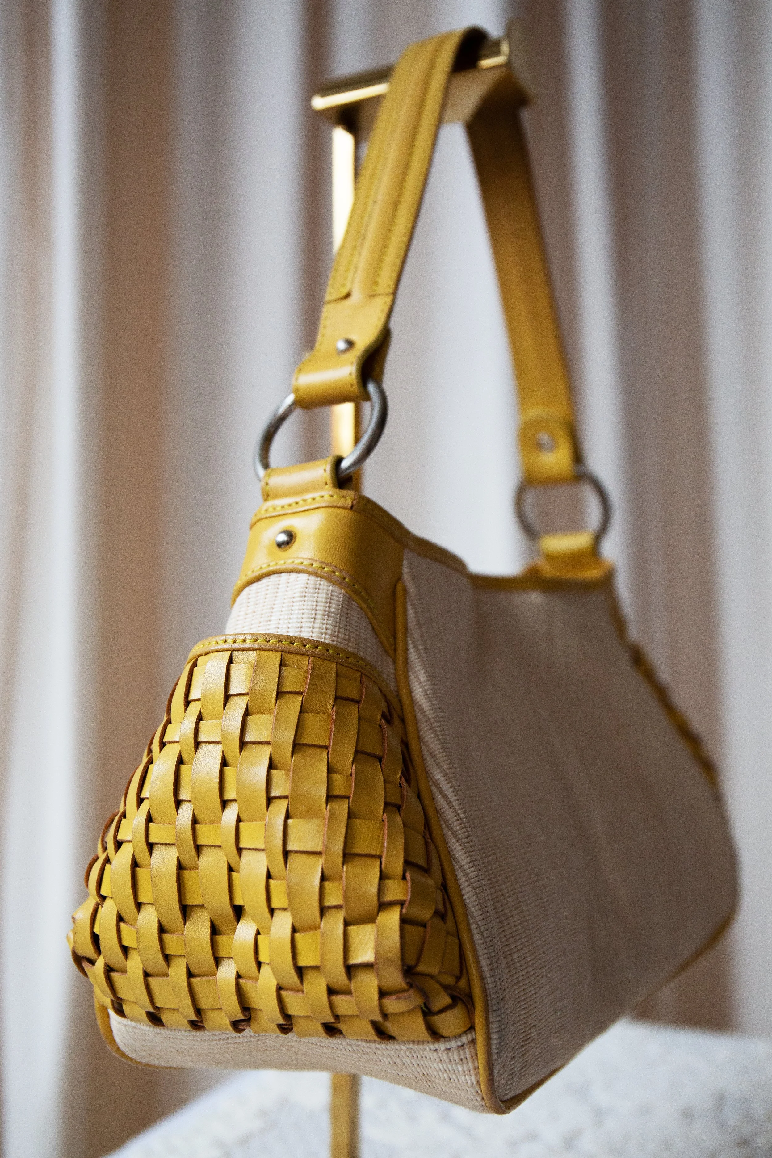 yellowcanvasbag11.jpg
