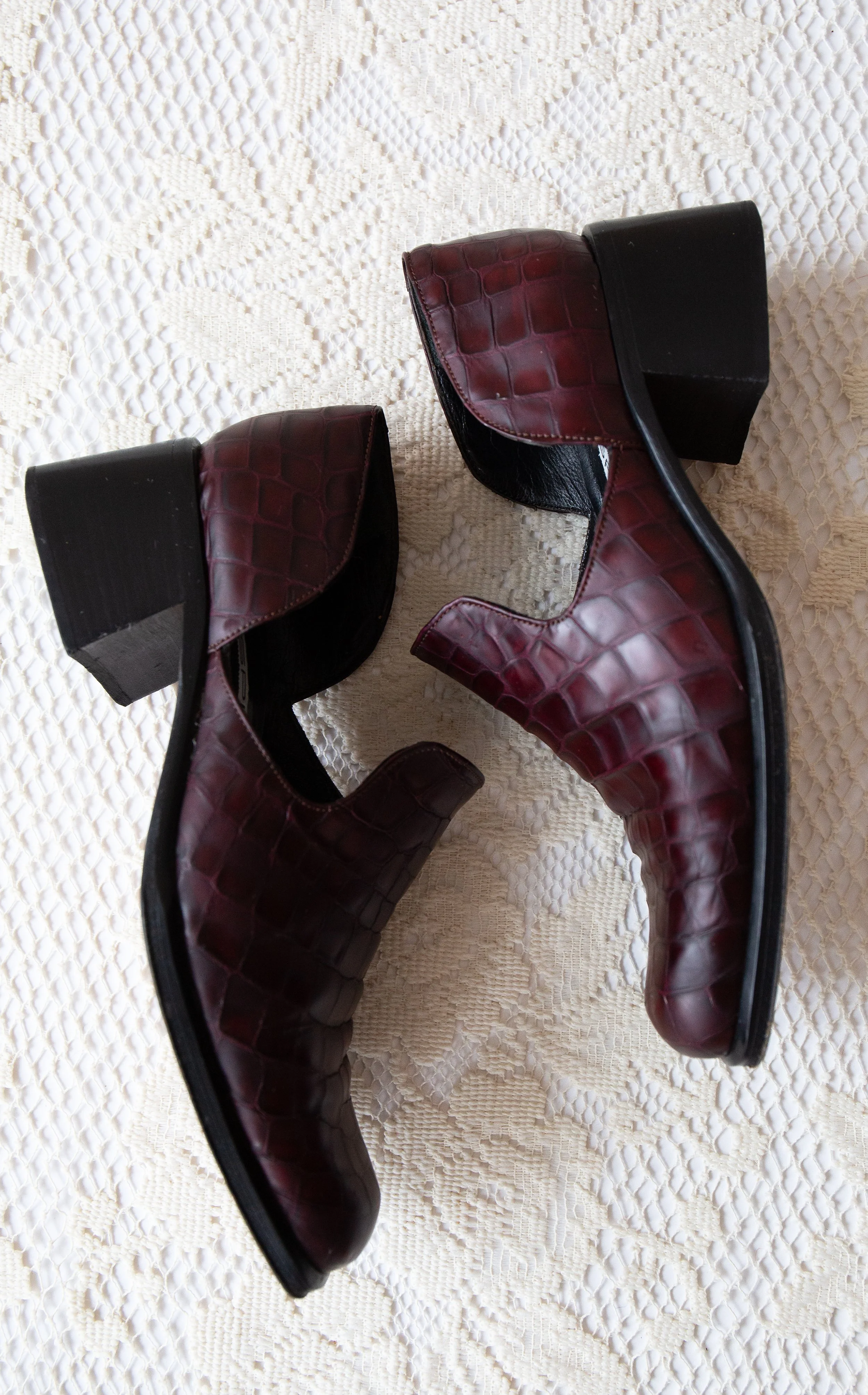burgundycroc13.jpg