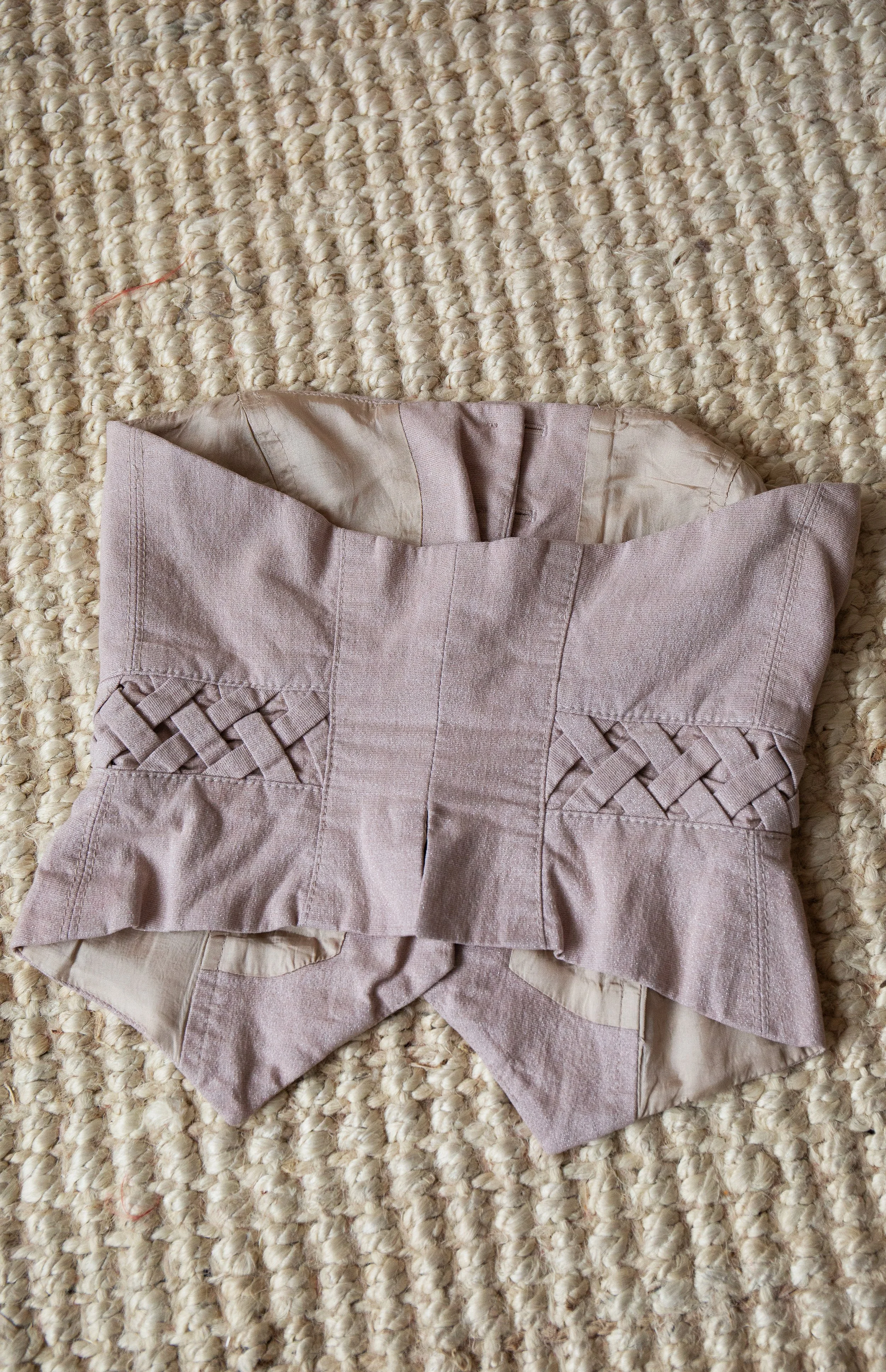 beigecorset5.jpg