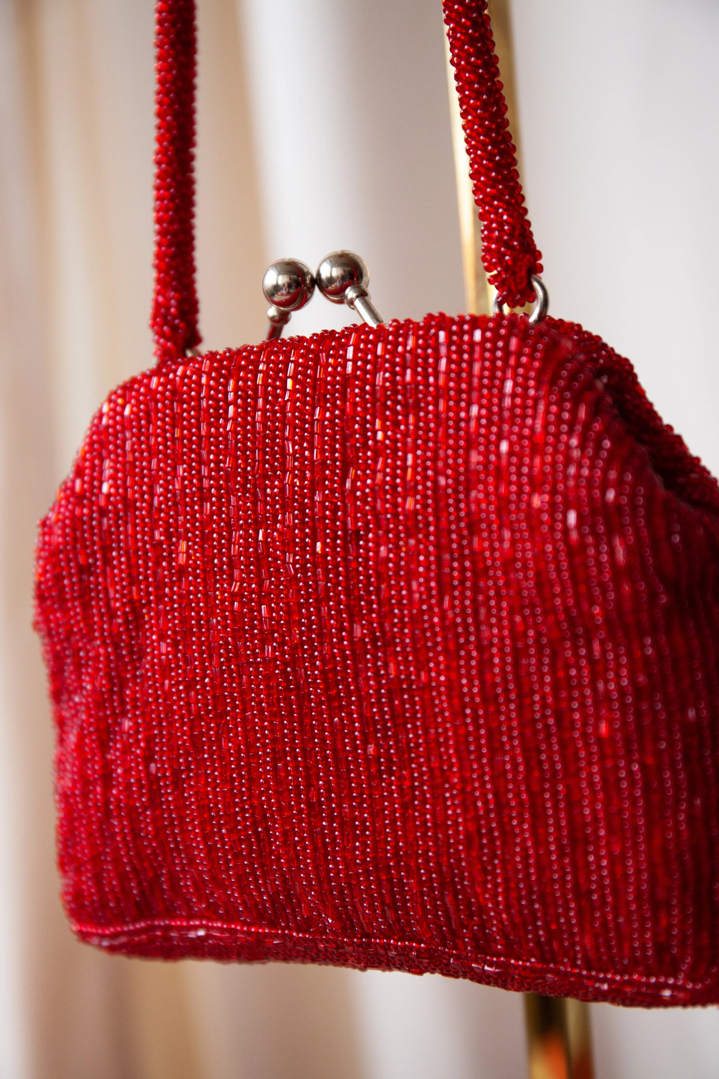redbeadedhandbag6.jpg