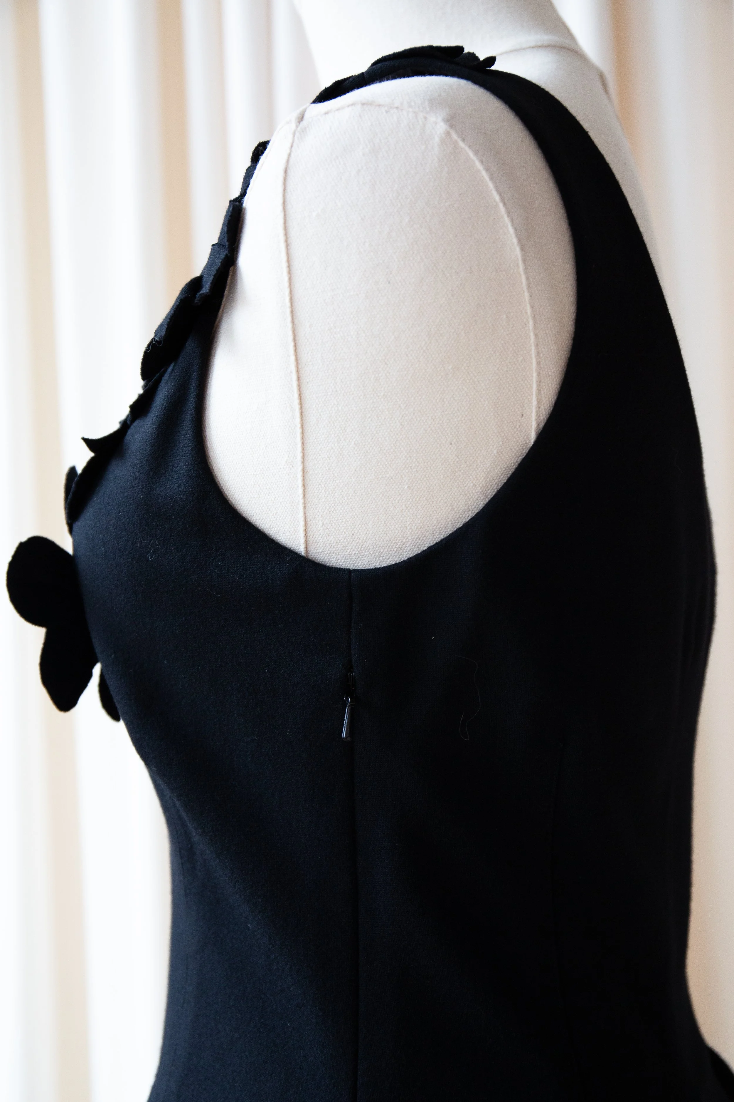 blackfloraltop10.jpg