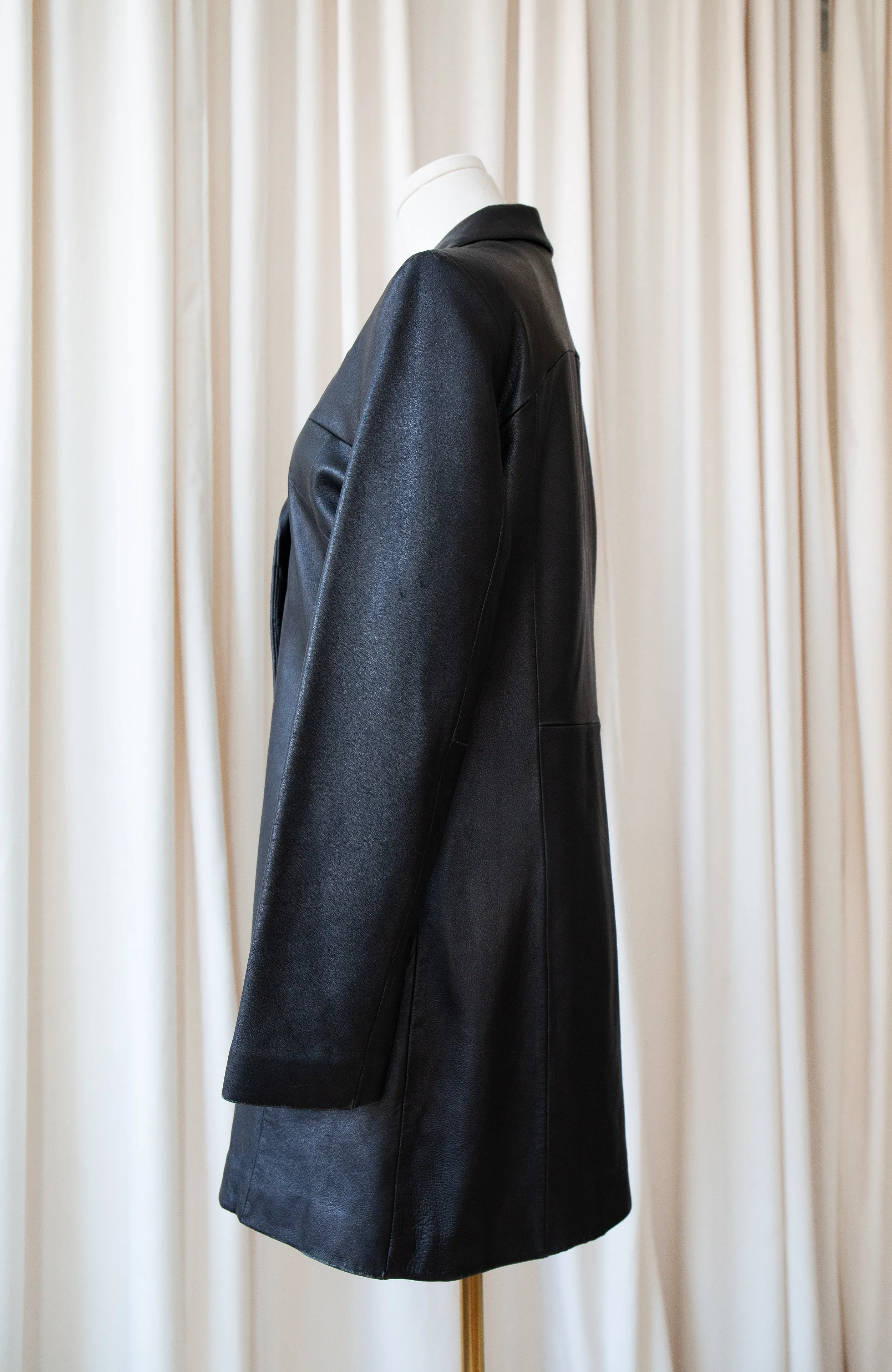 blackleather10.jpg