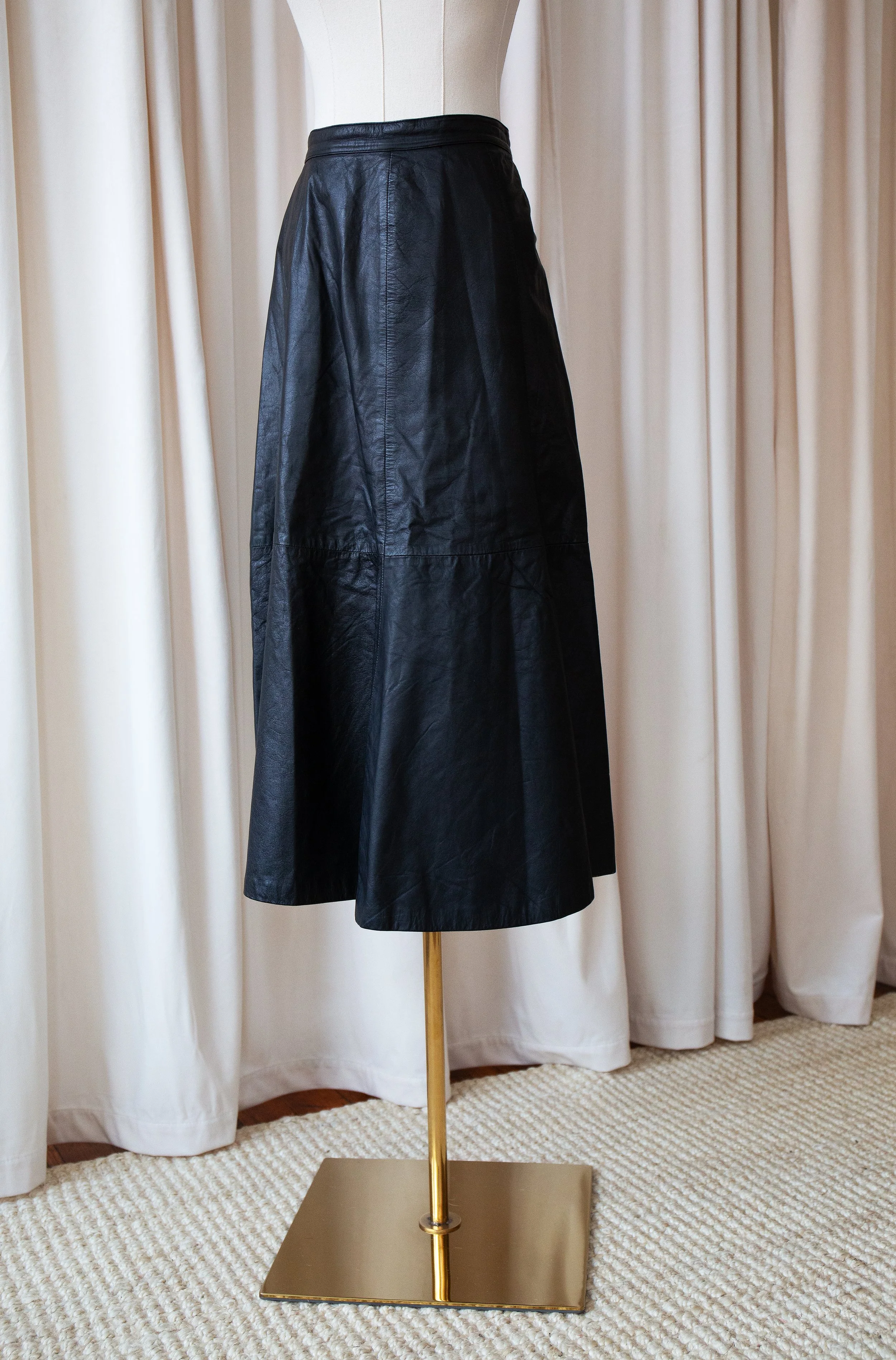 leathermaxiskirt4.jpg