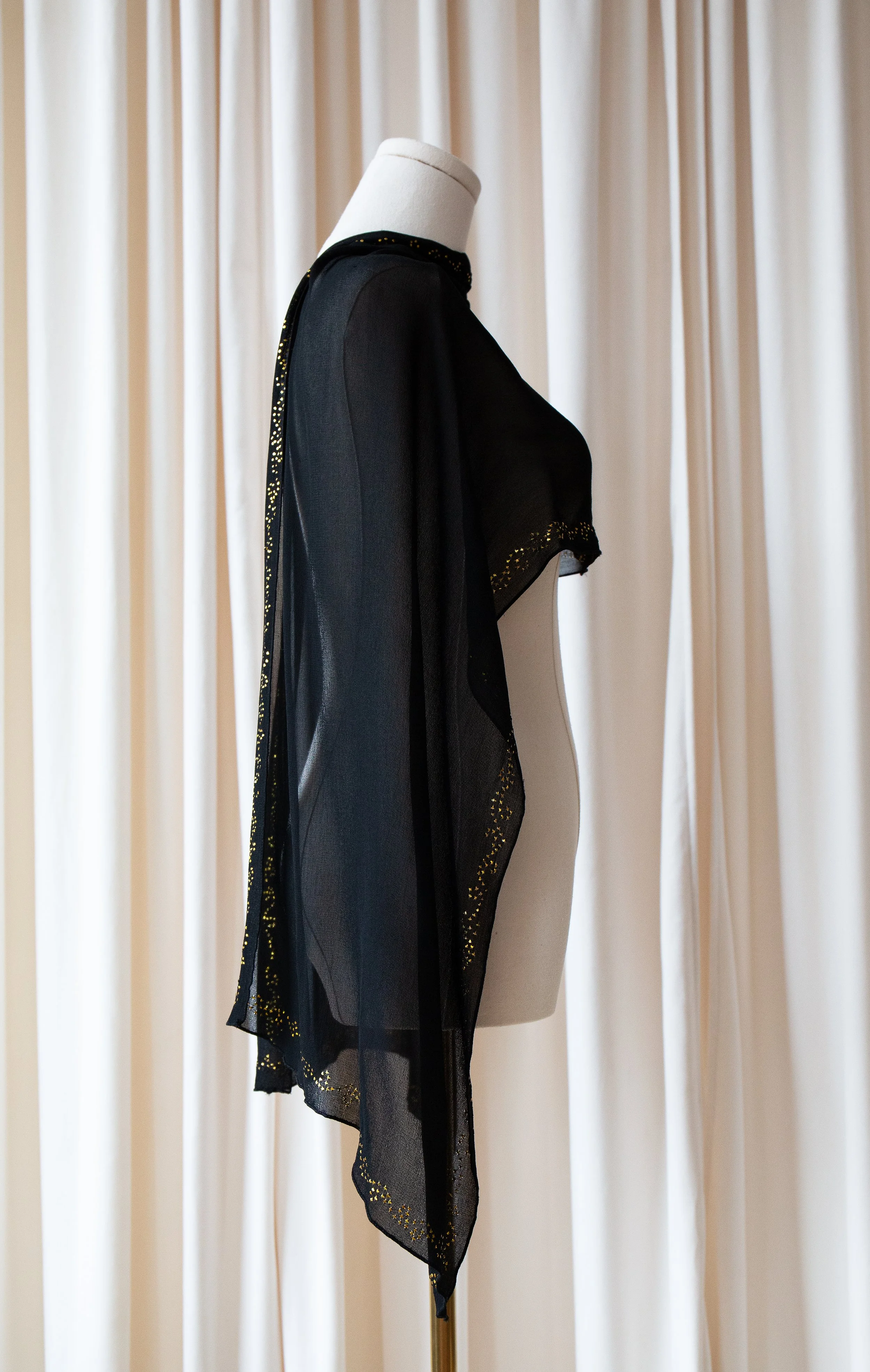 blackshawl18.jpg