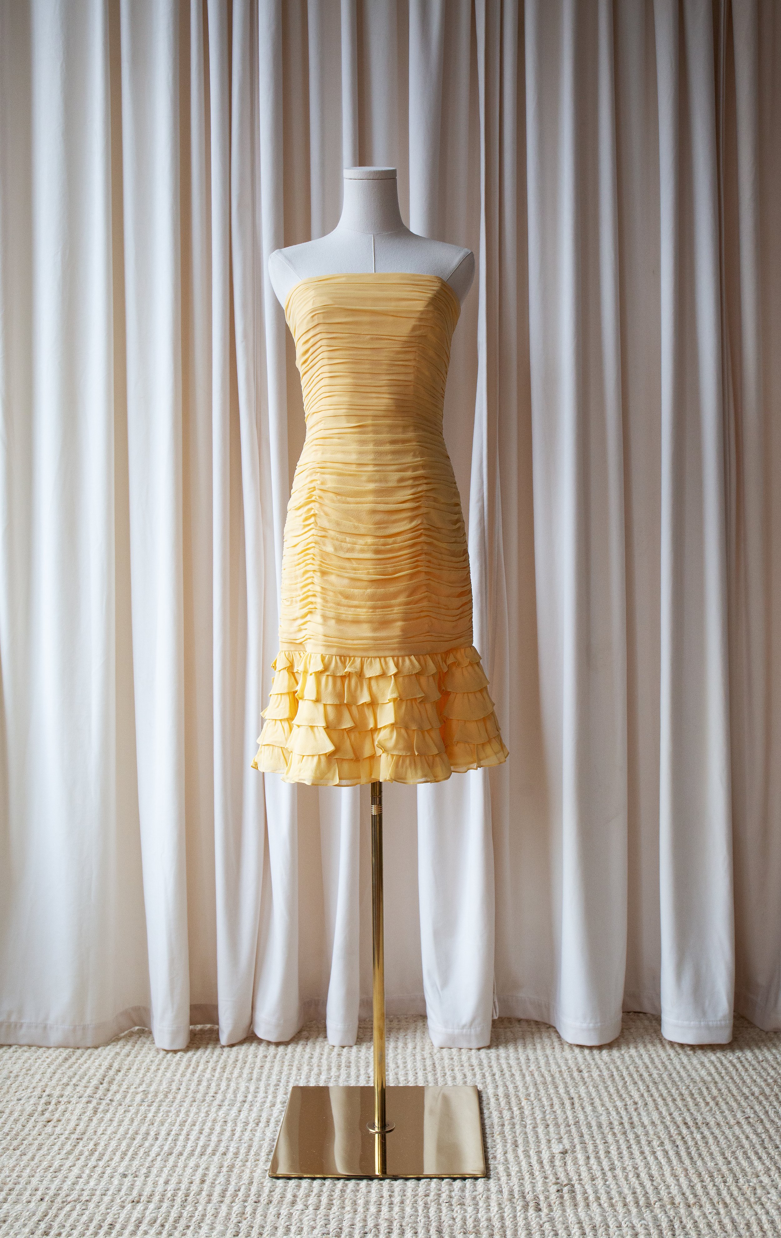 yellowsilkdress3.jpg