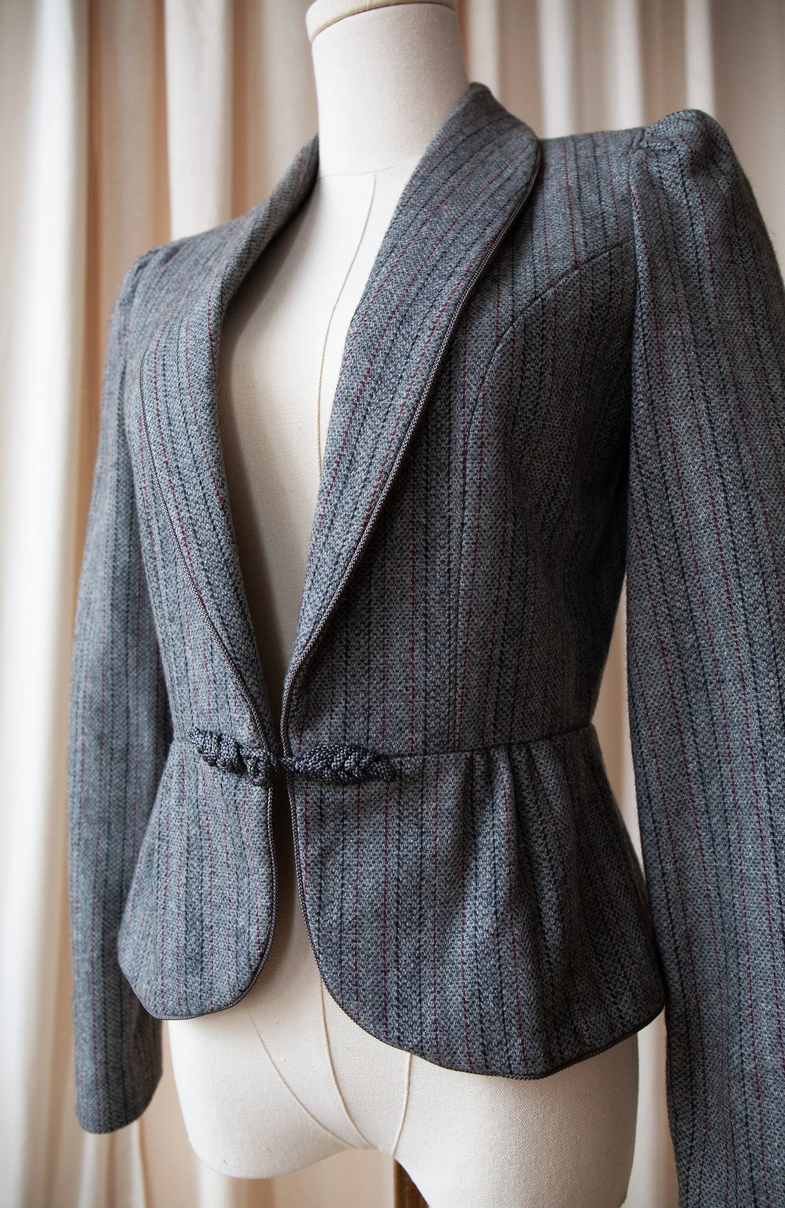 greystripedblazer7.jpg