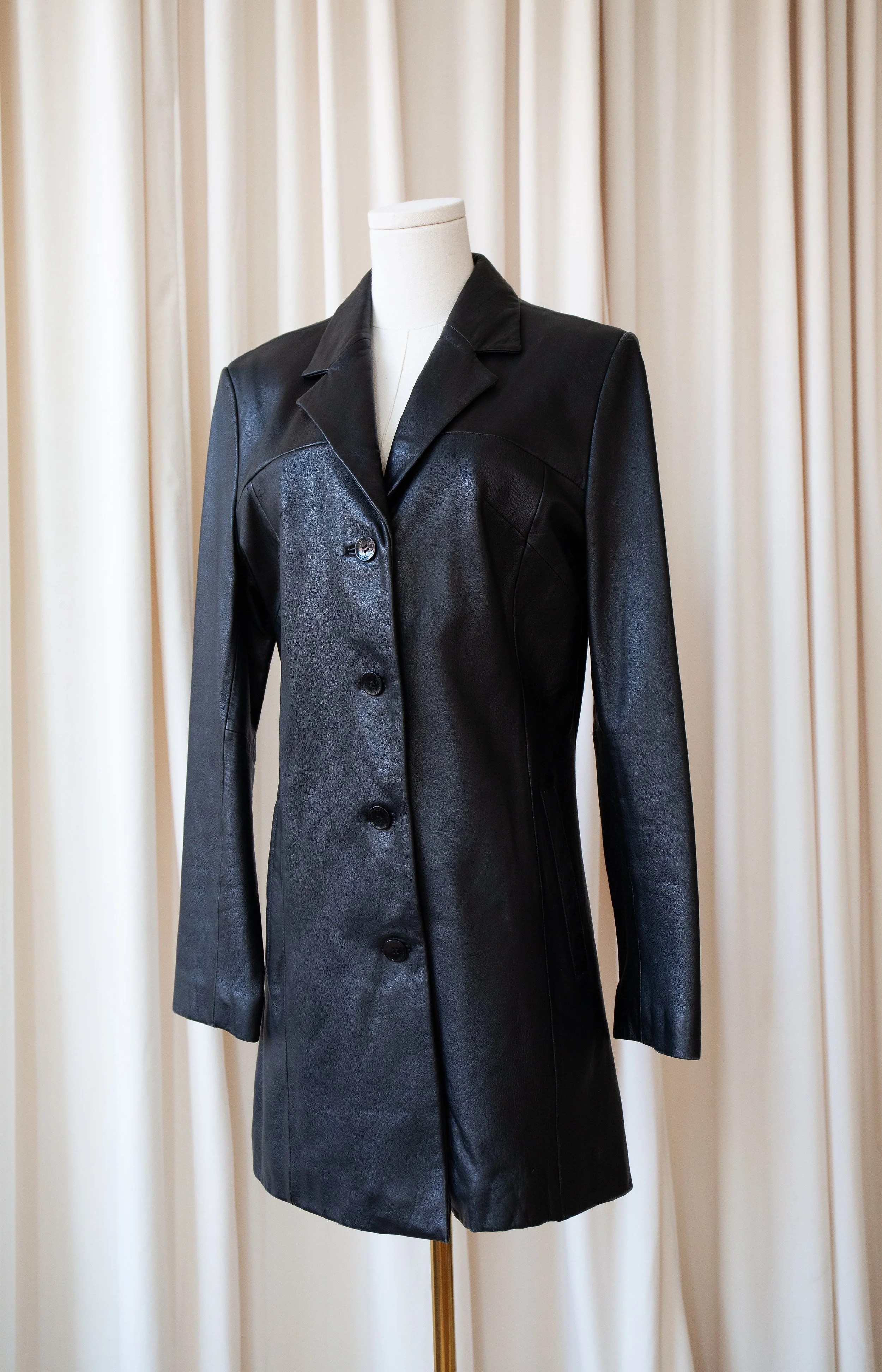 blackleather2.jpg