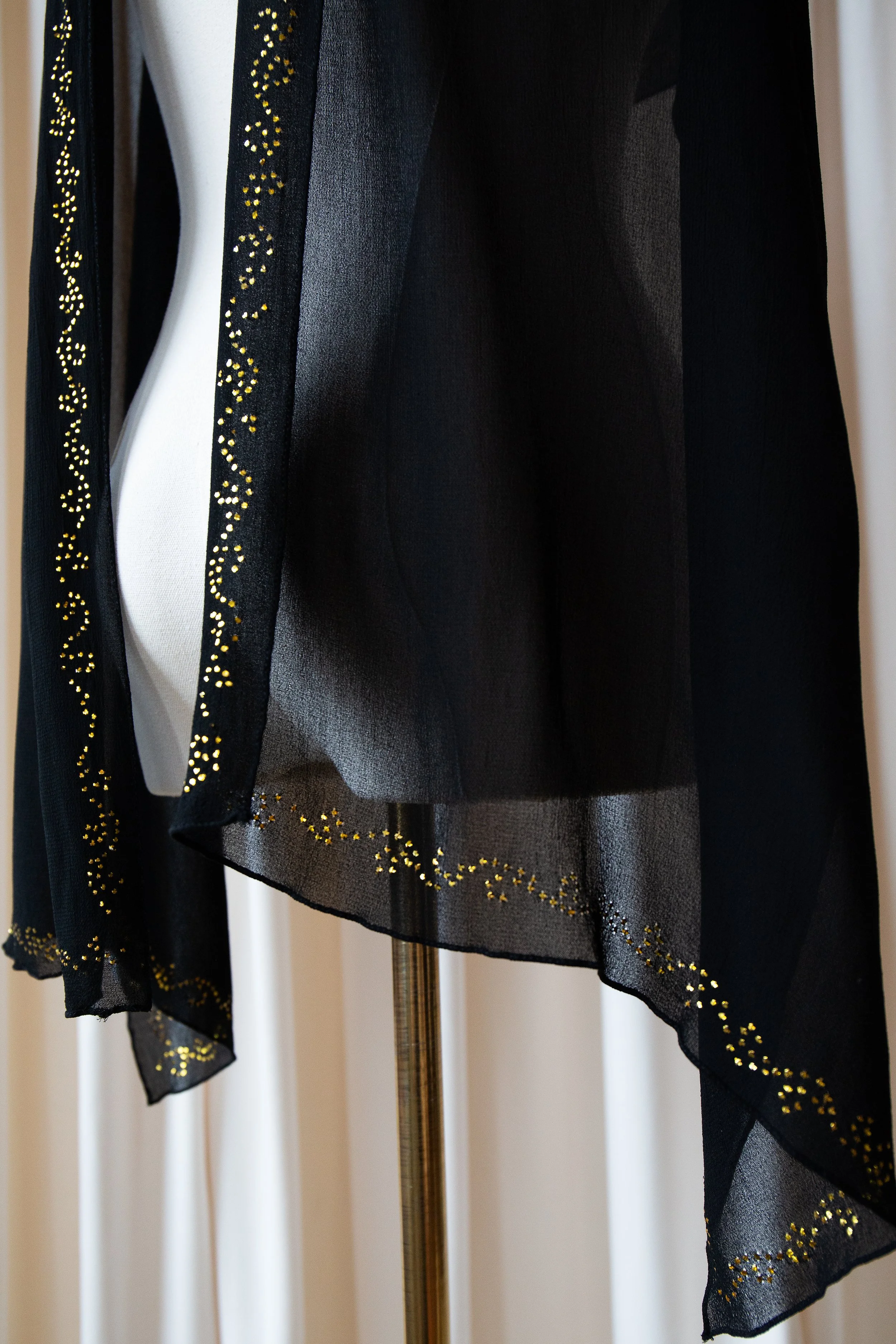 blackshawl16.jpg