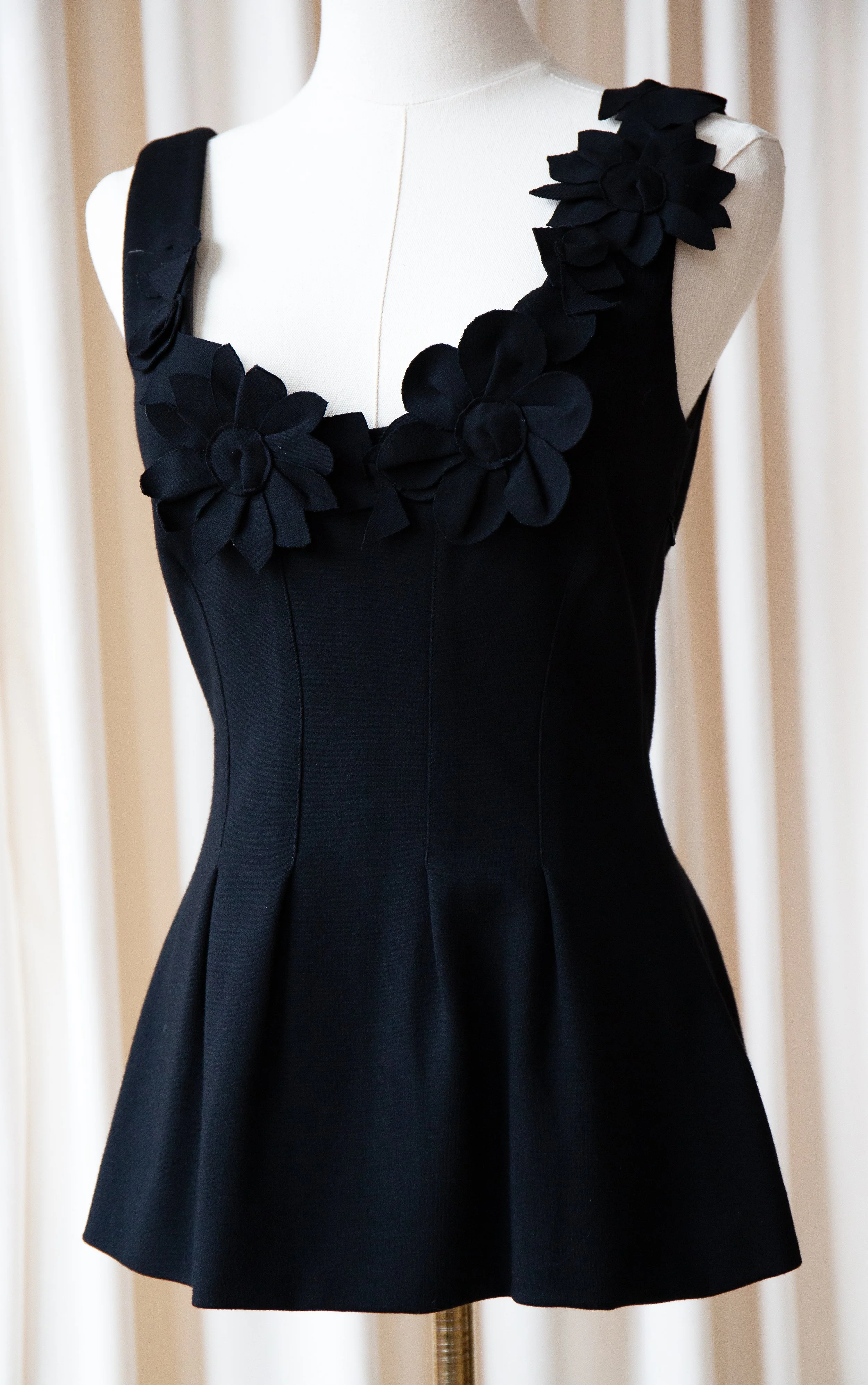 blackfloraltop6.jpg