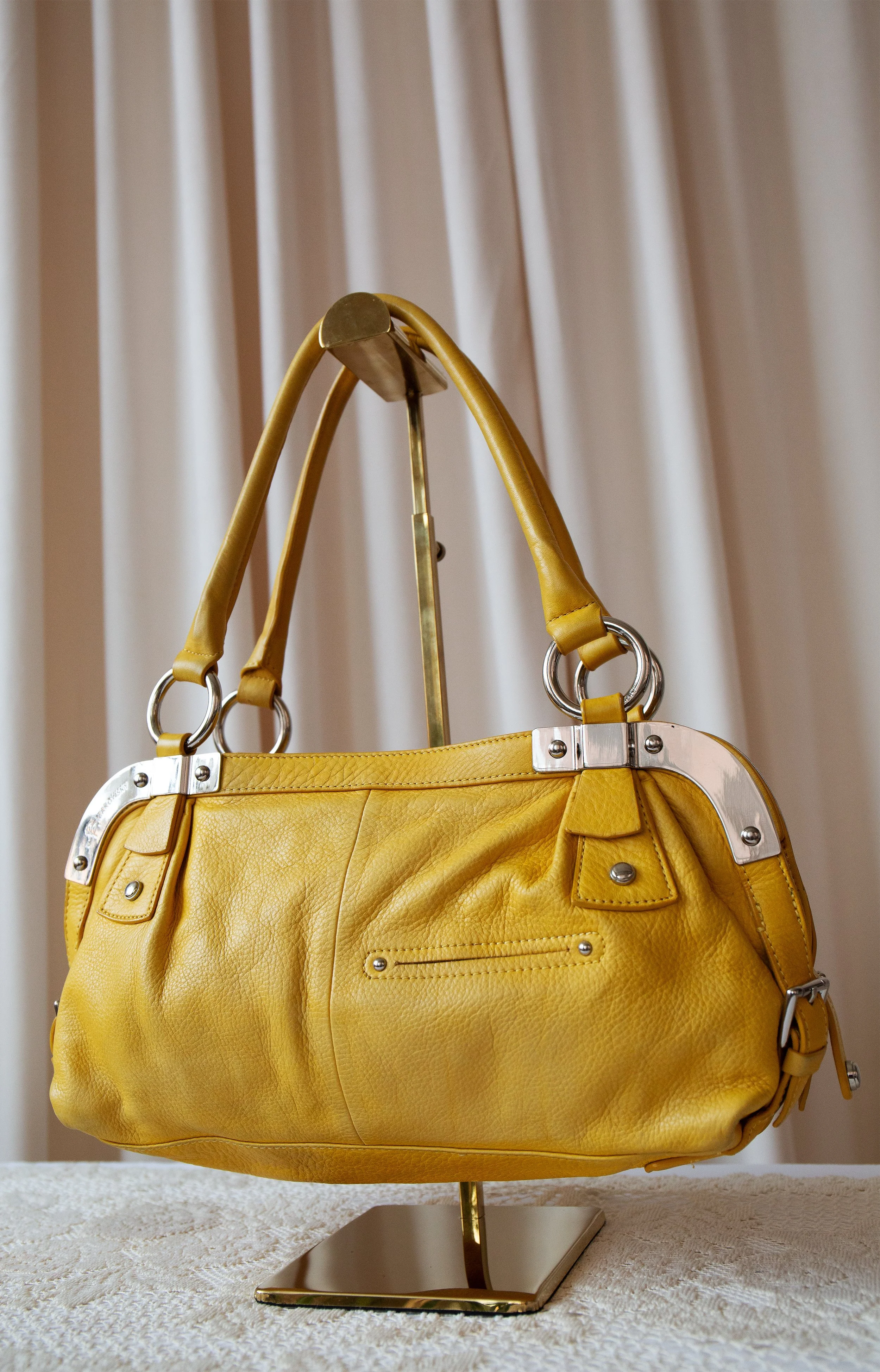 yellowhandbag2.jpg