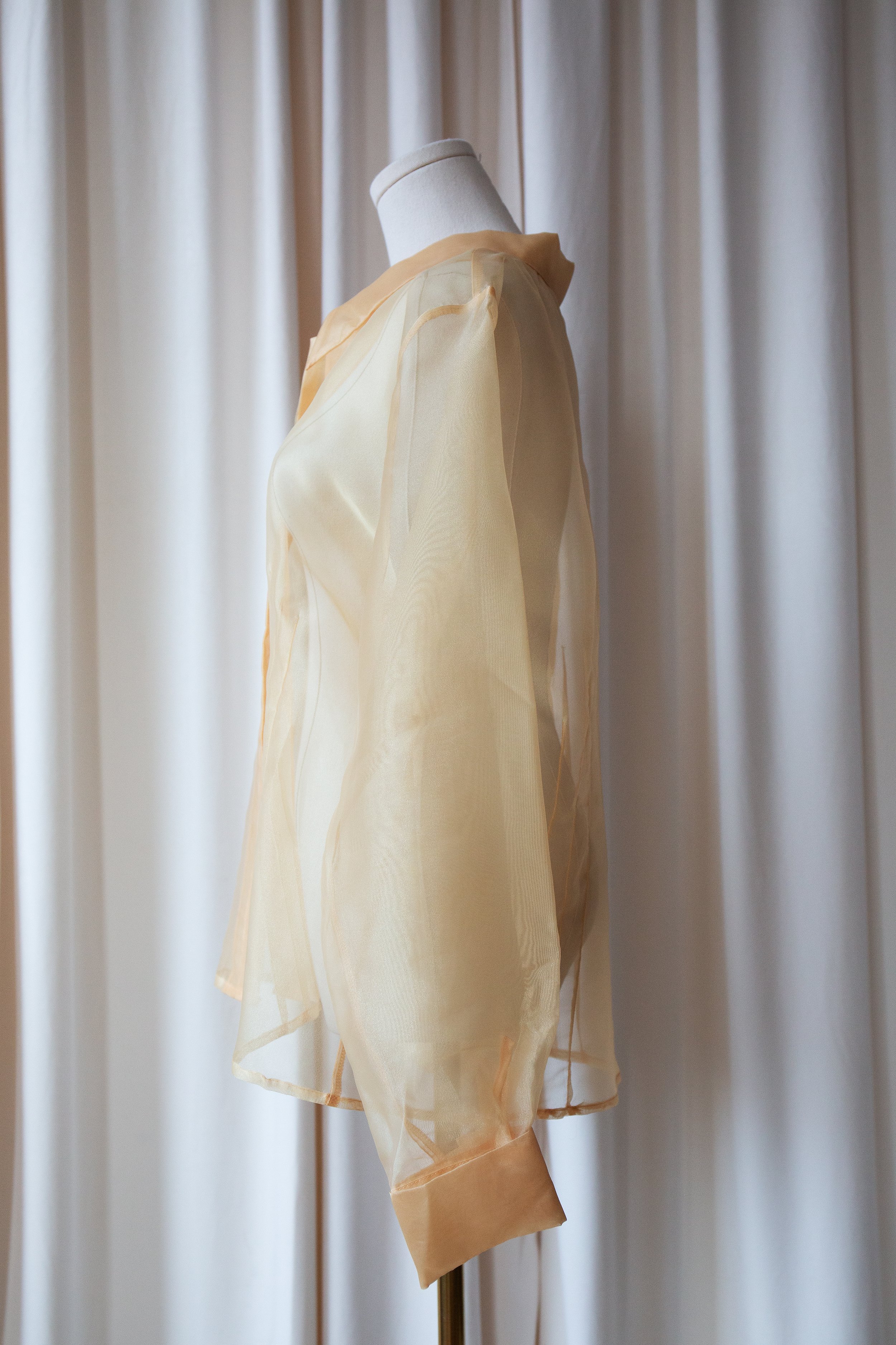 sheeryellowblouse4.jpg