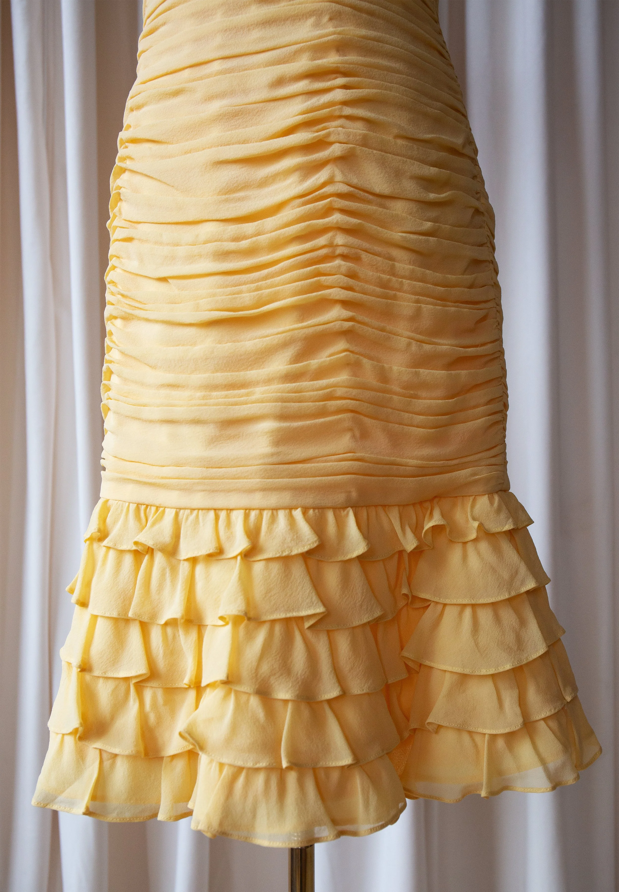 yellowsilkdress8.jpg